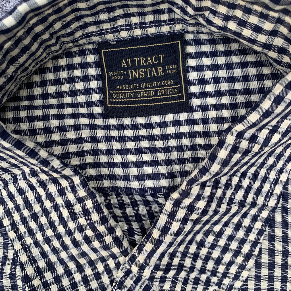 ATTRACT IN STAR SHIRT (122)