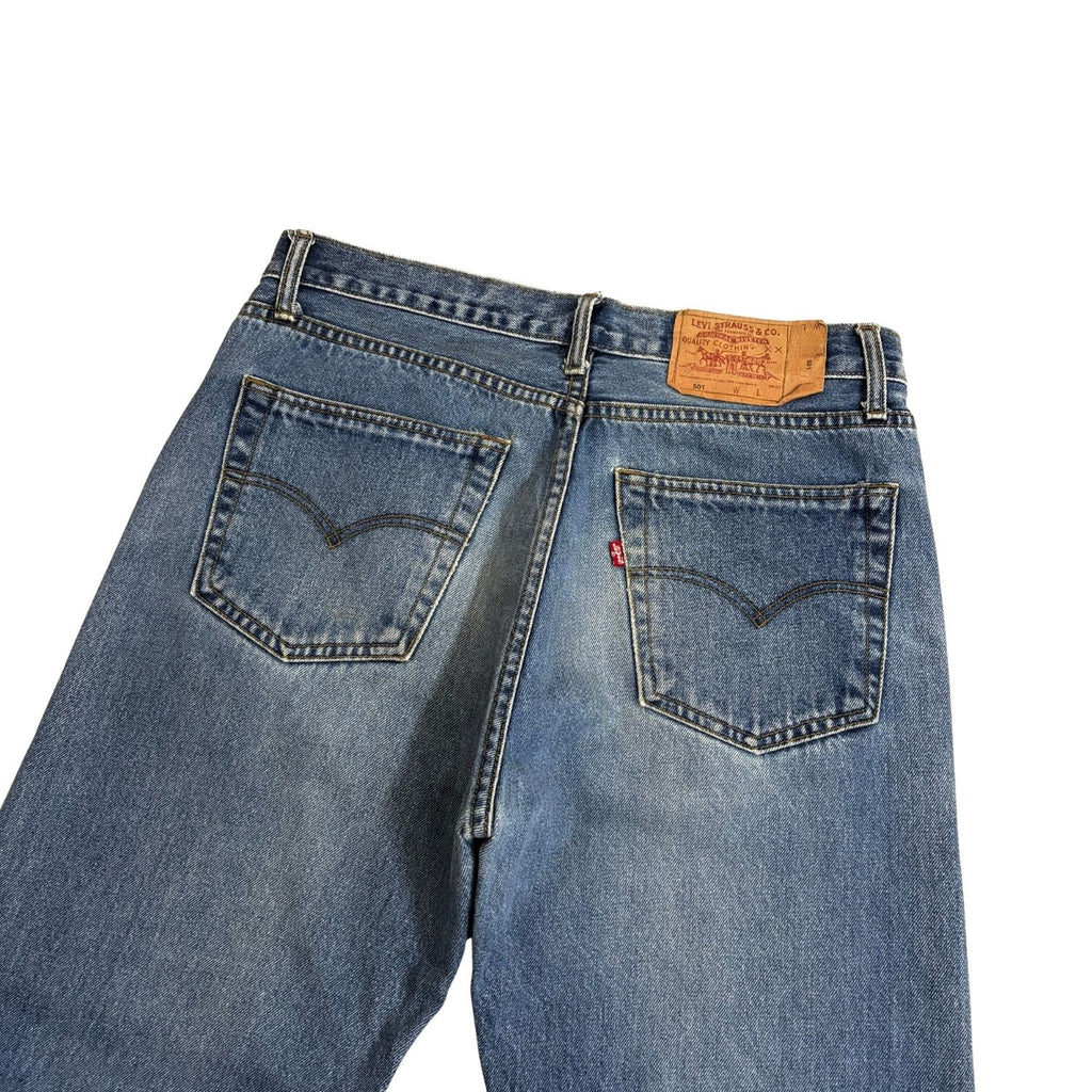 LEVI’s 501 JEANS