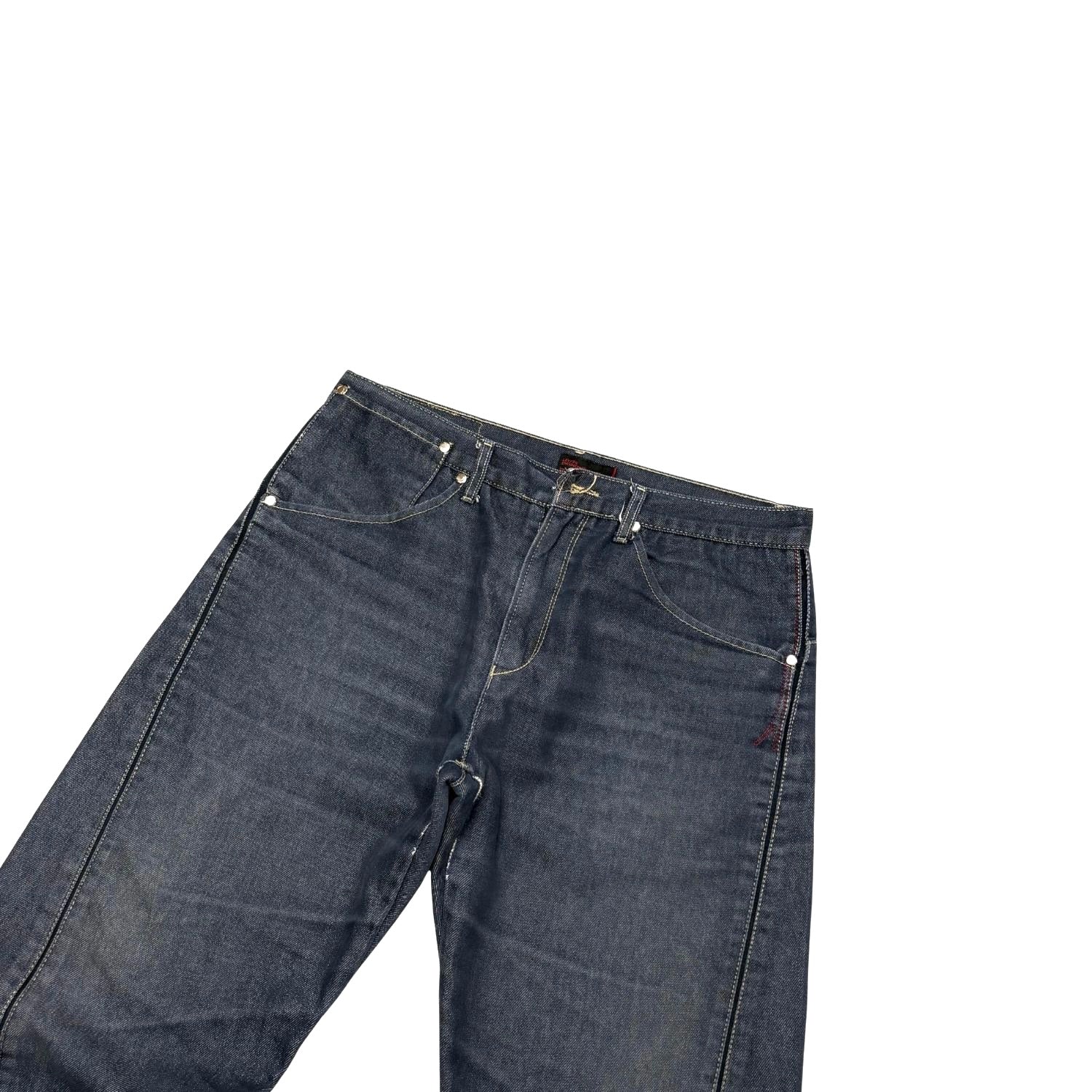 LEVI’s ENGINEERED JEANS