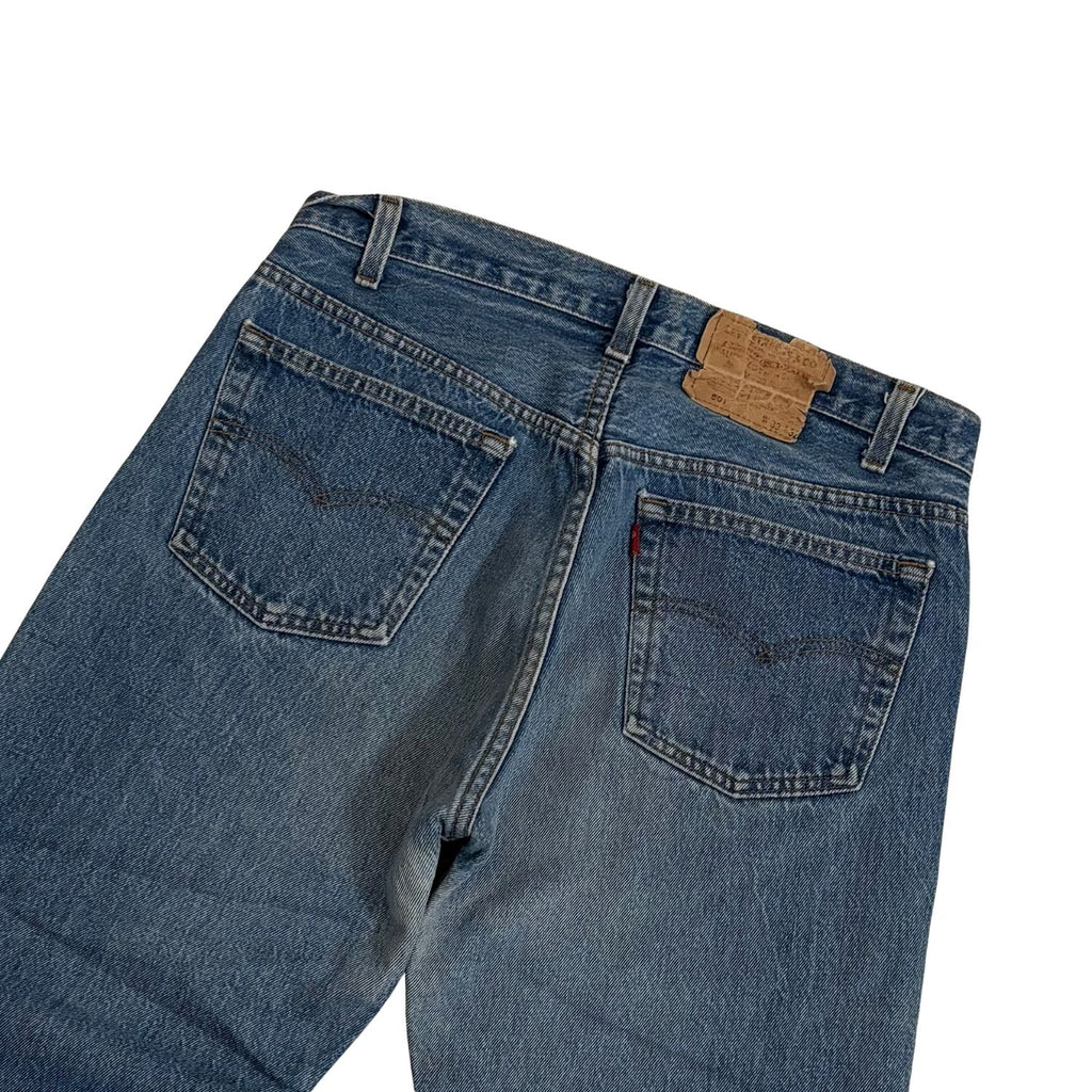 LEVI’s 501 JEANS