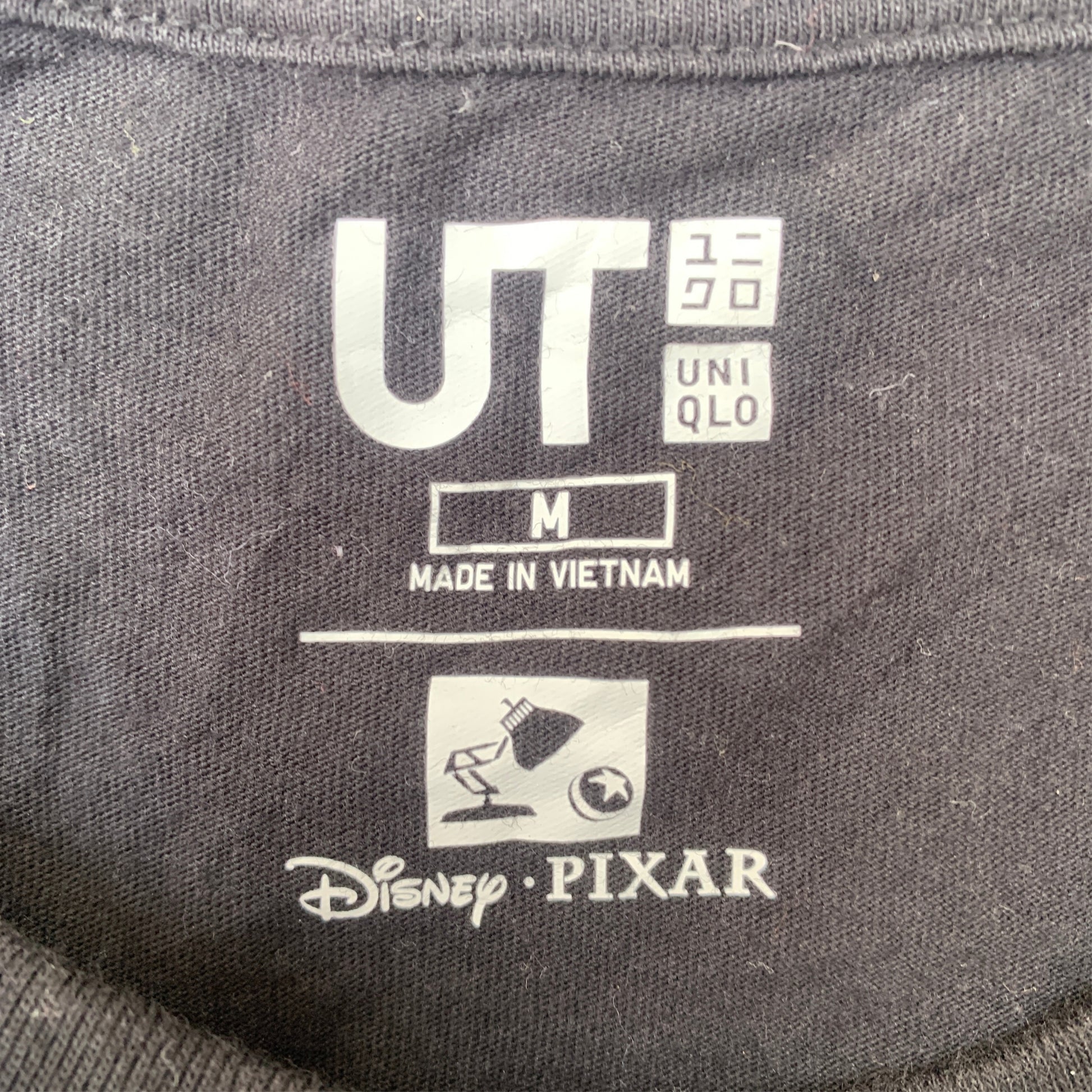 UNIQLO TEE