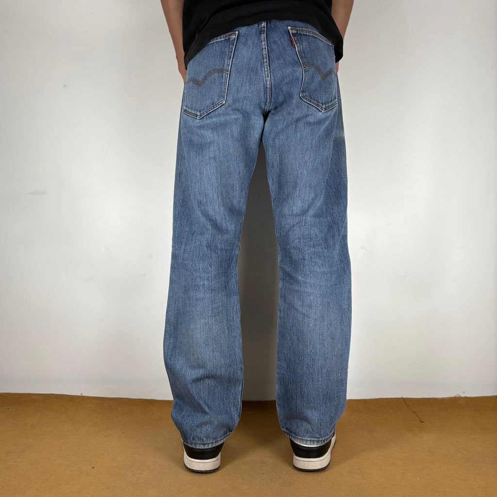 LEVI’s 501 JEANS