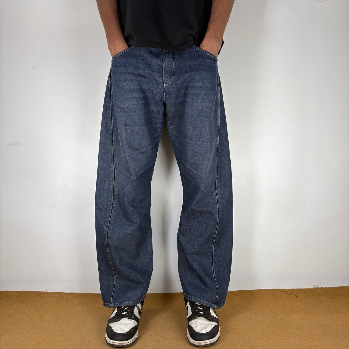 LEVI’s ENGINEERED JEANS