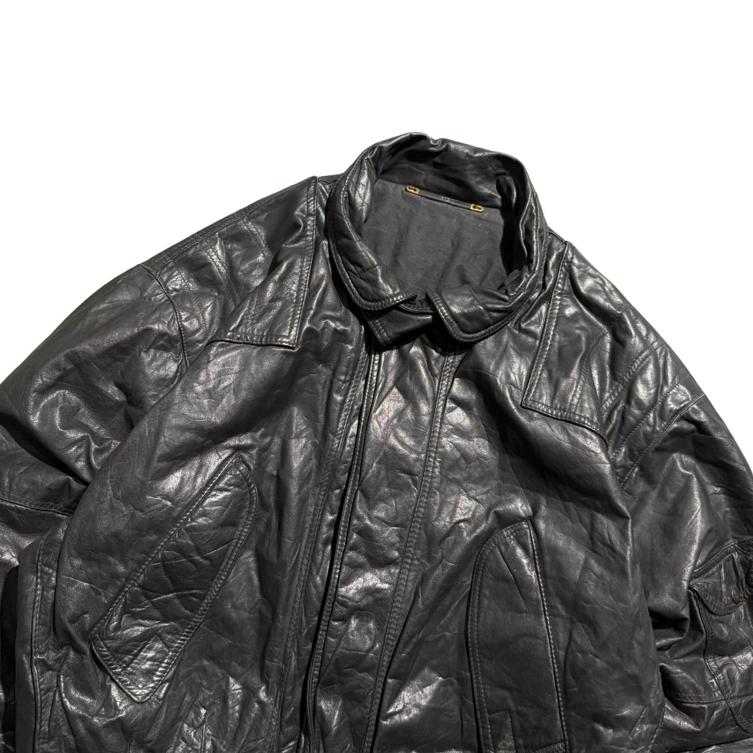 VINTAGE BLACK LEATHER JACKET