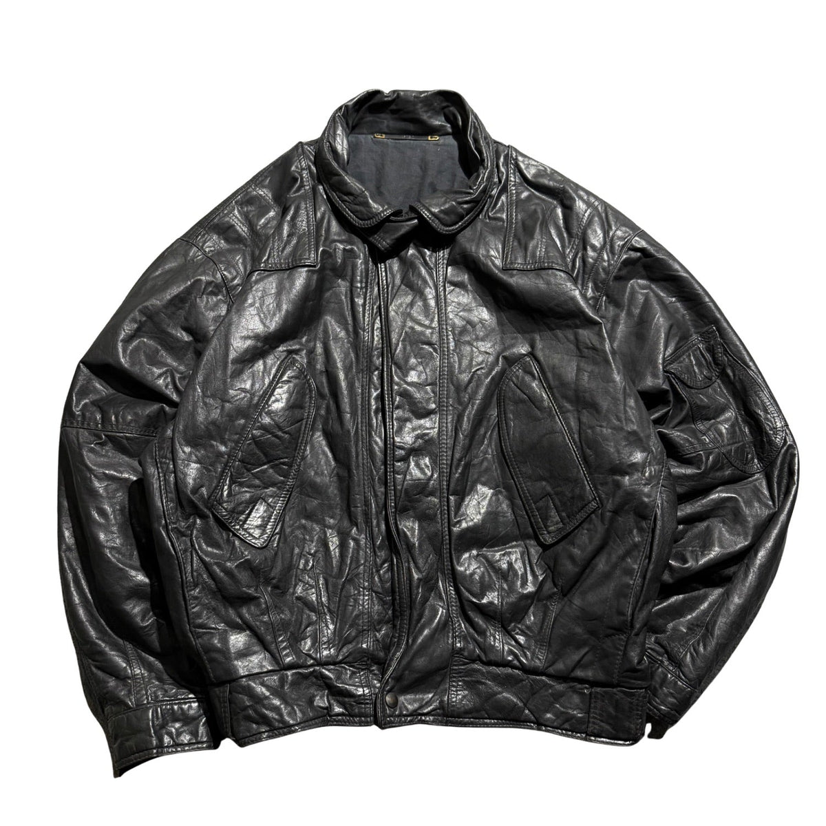 VINTAGE BLACK LEATHER JACKET