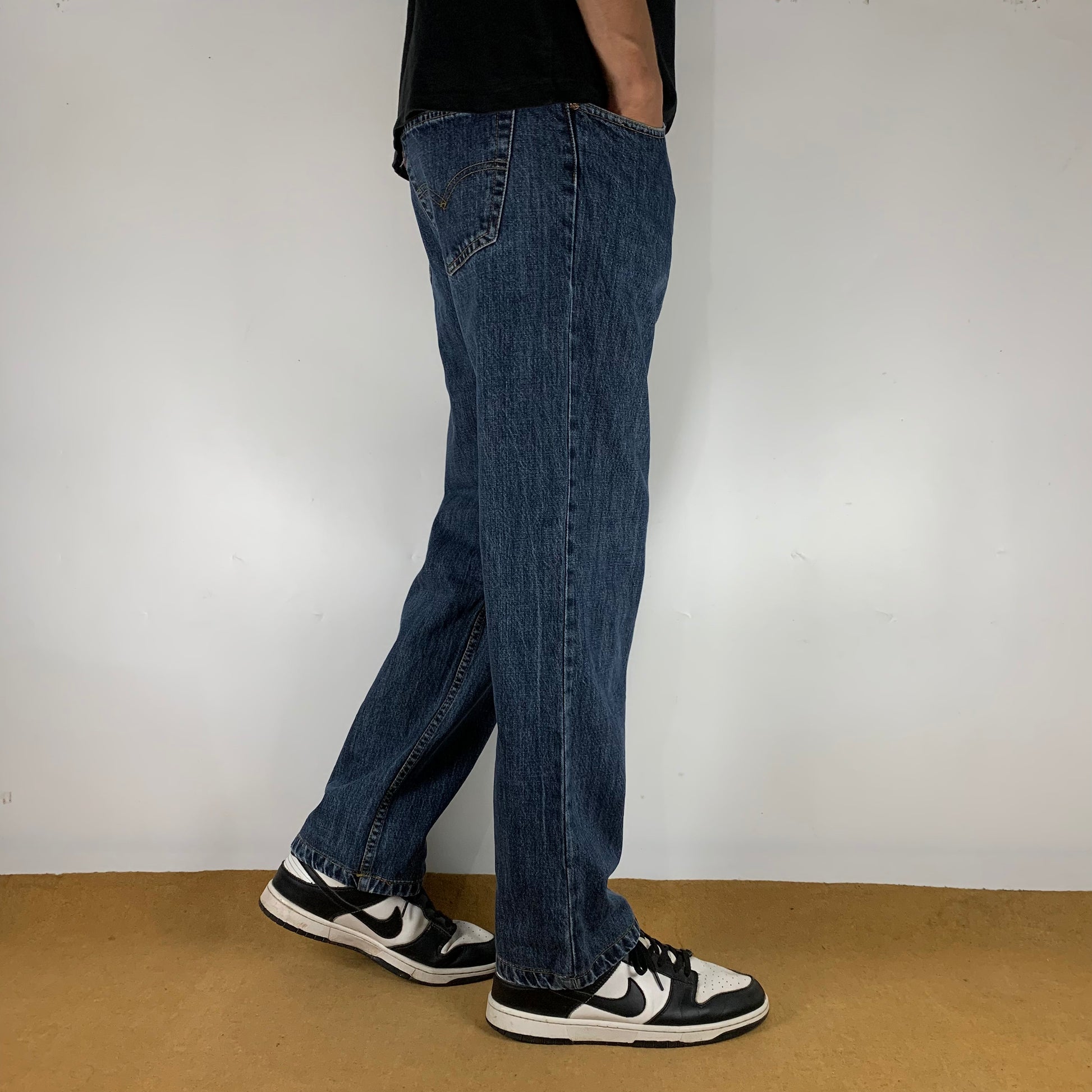 LEVI’s 501 JEANS