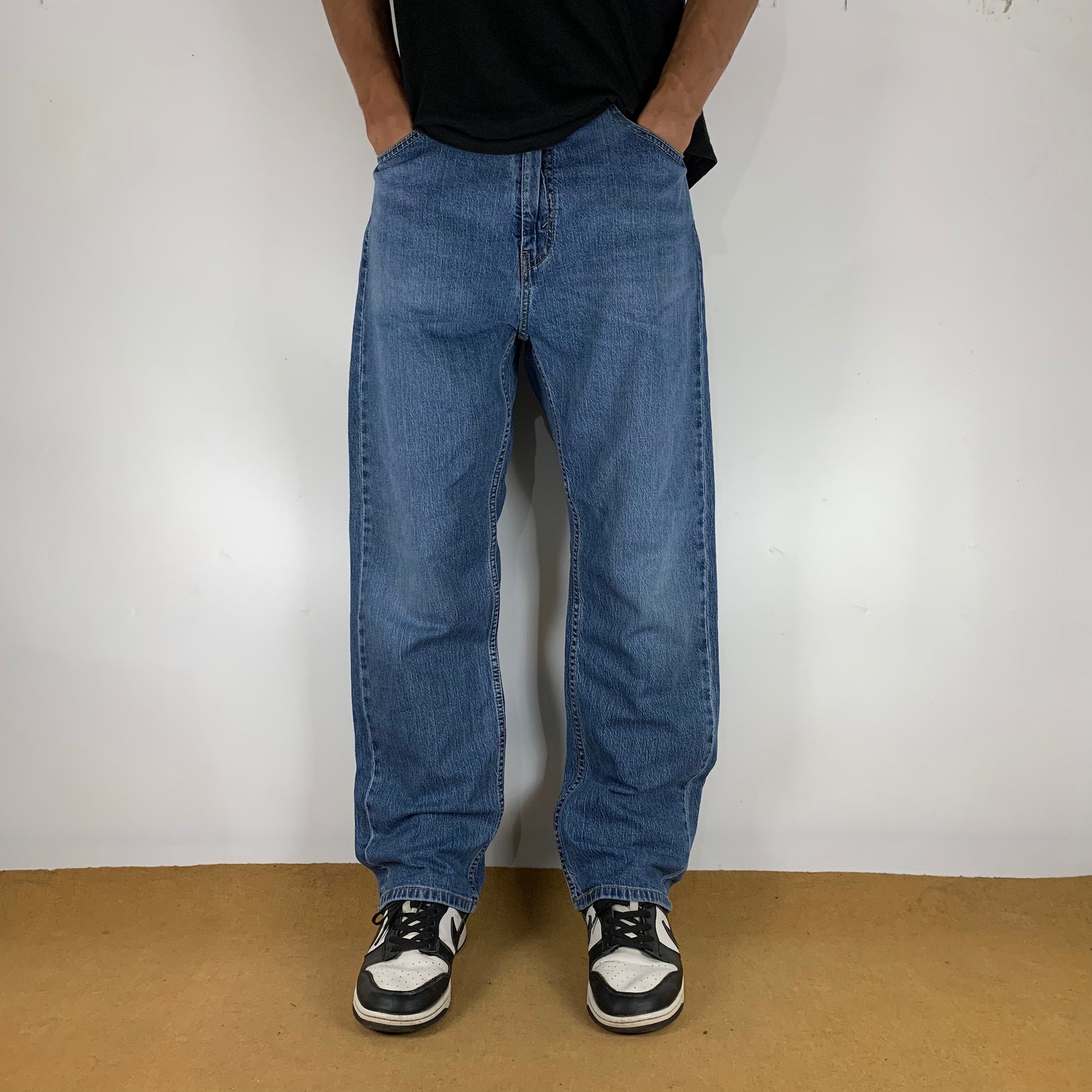LEVI’s 505 JEANS
