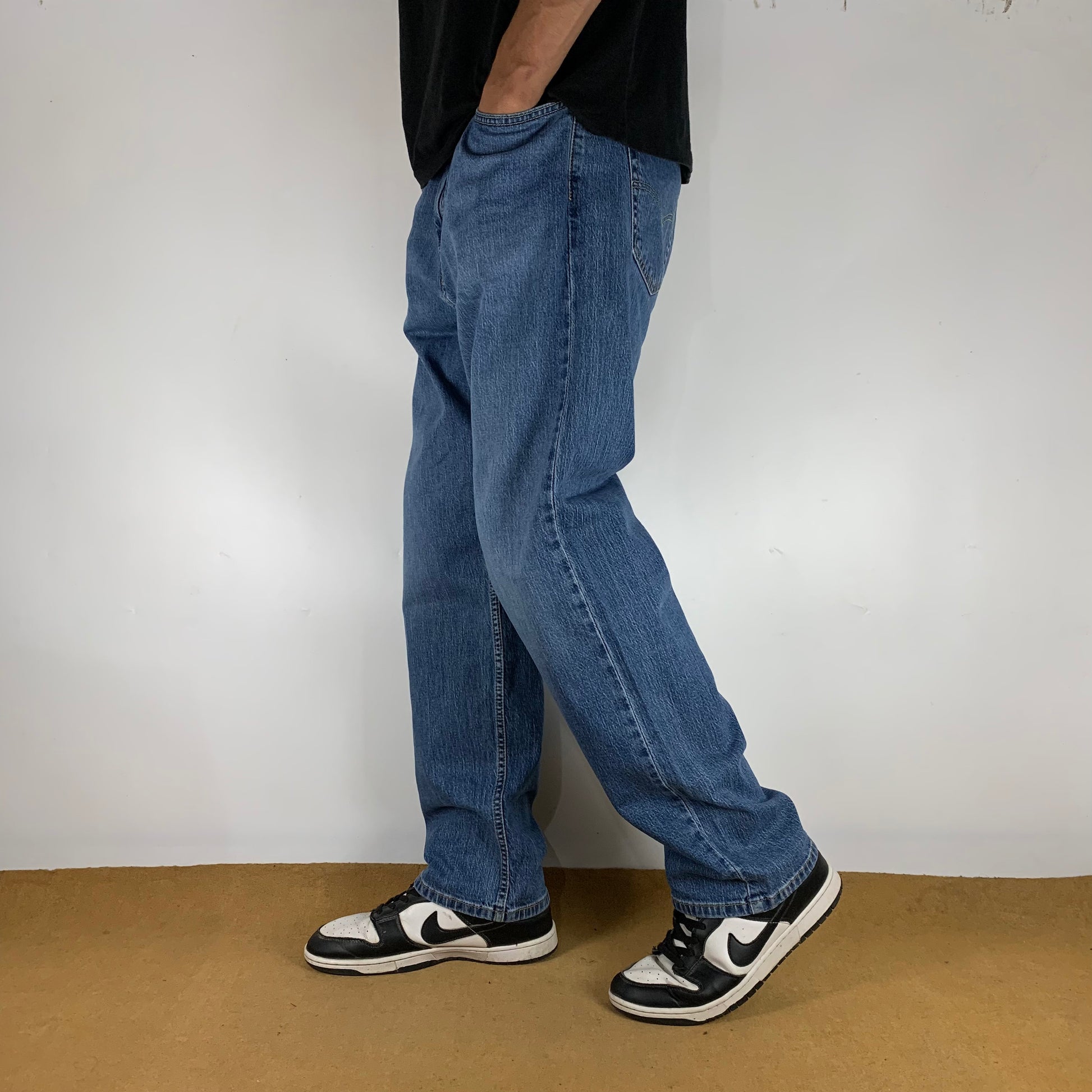 LEVI’s 505 JEANS