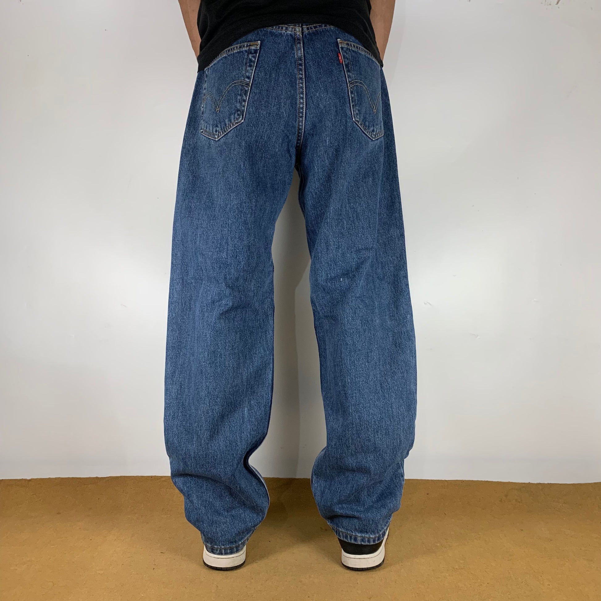 LEVI’s 550 JEANS