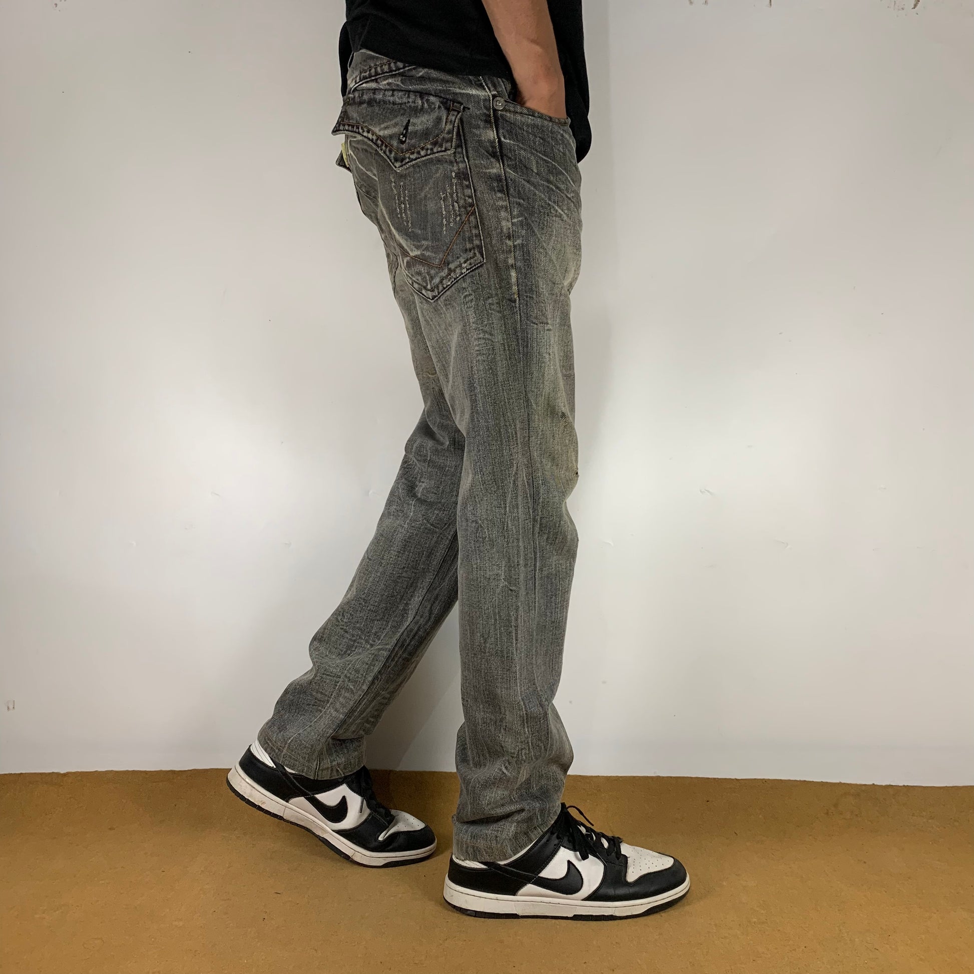 RIX DOLLAR JEANS