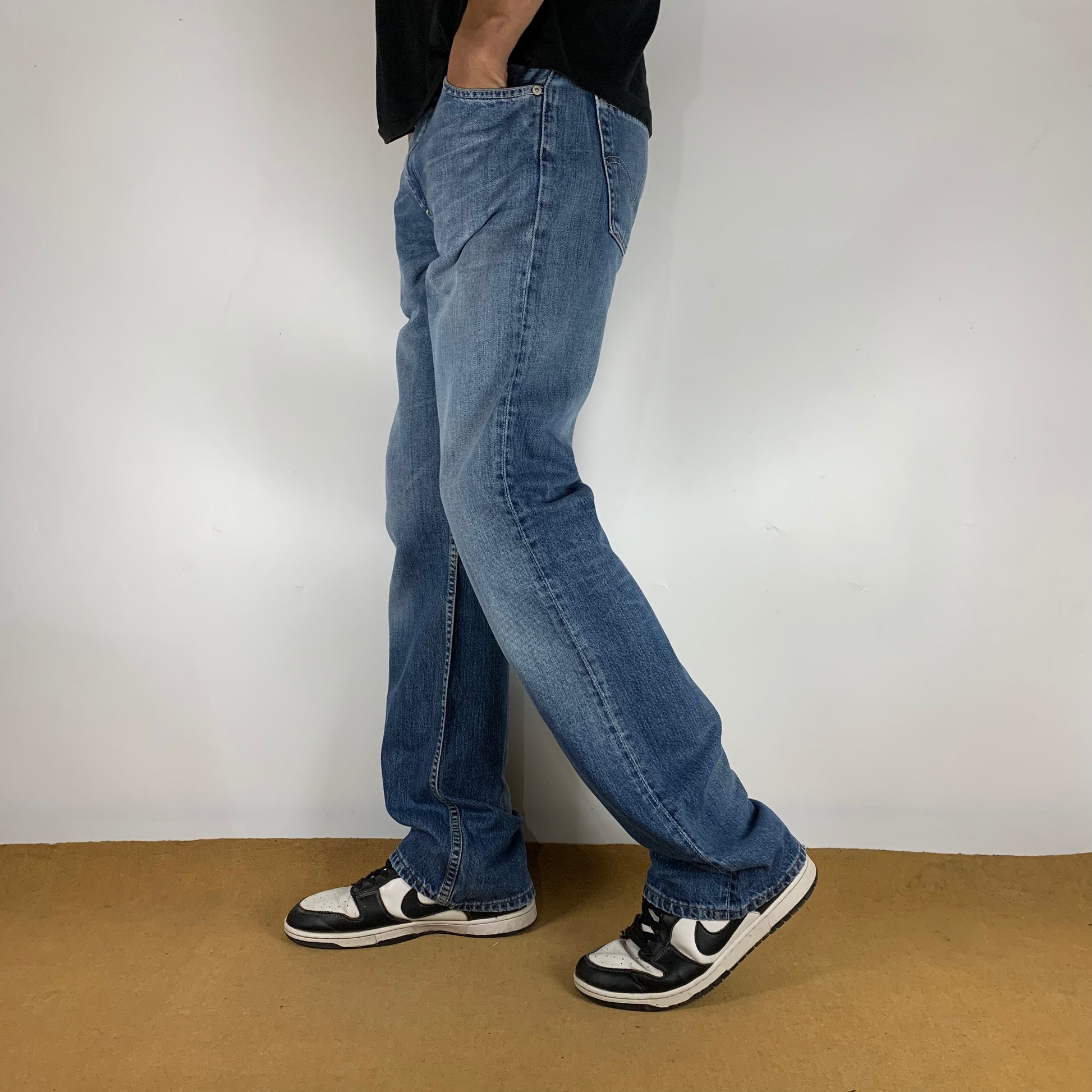 LEVI’s 507 JEANS