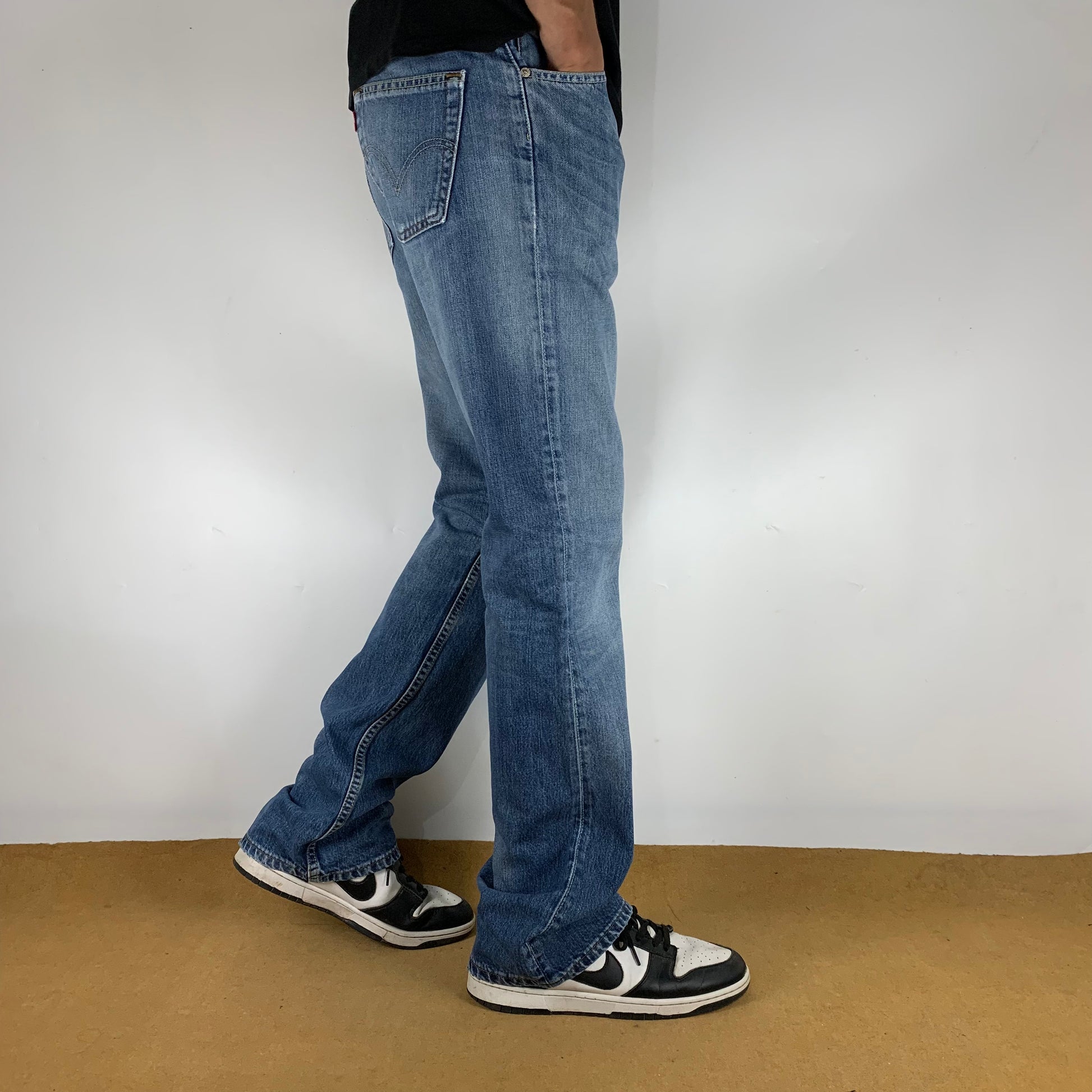 LEVI’s 507 JEANS