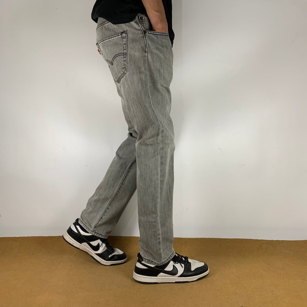 LEVI’s 501 JEANS