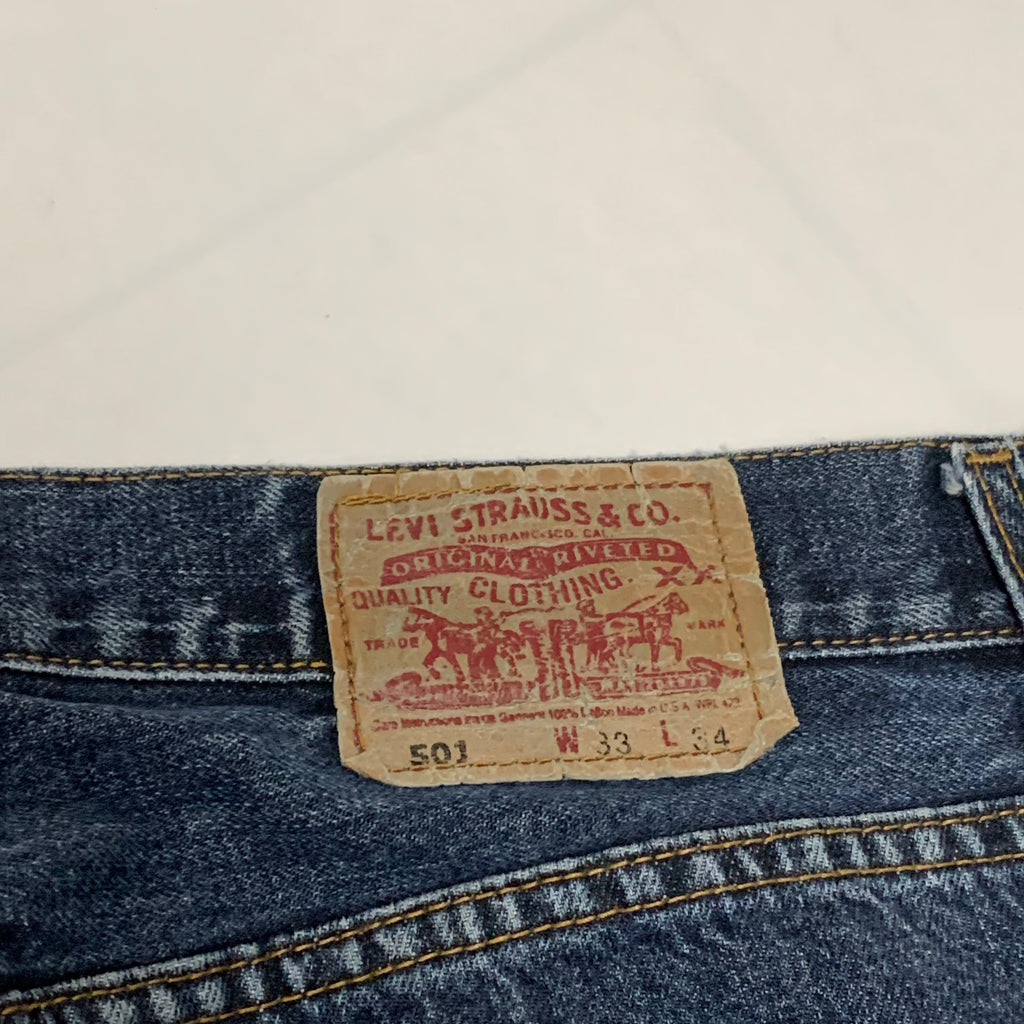 LEVI’s 501 JEANS