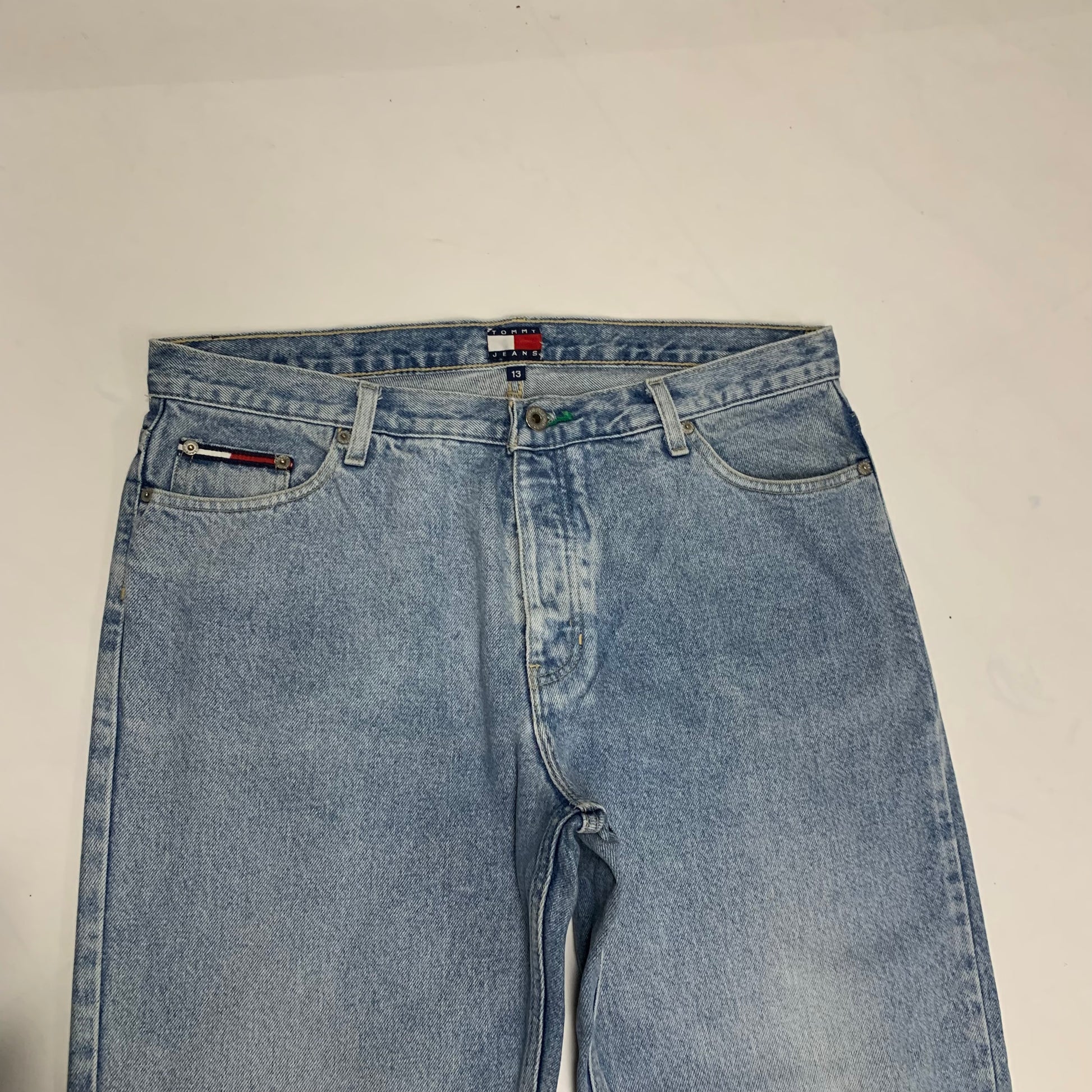 TOMMY HILFIGER JEANS