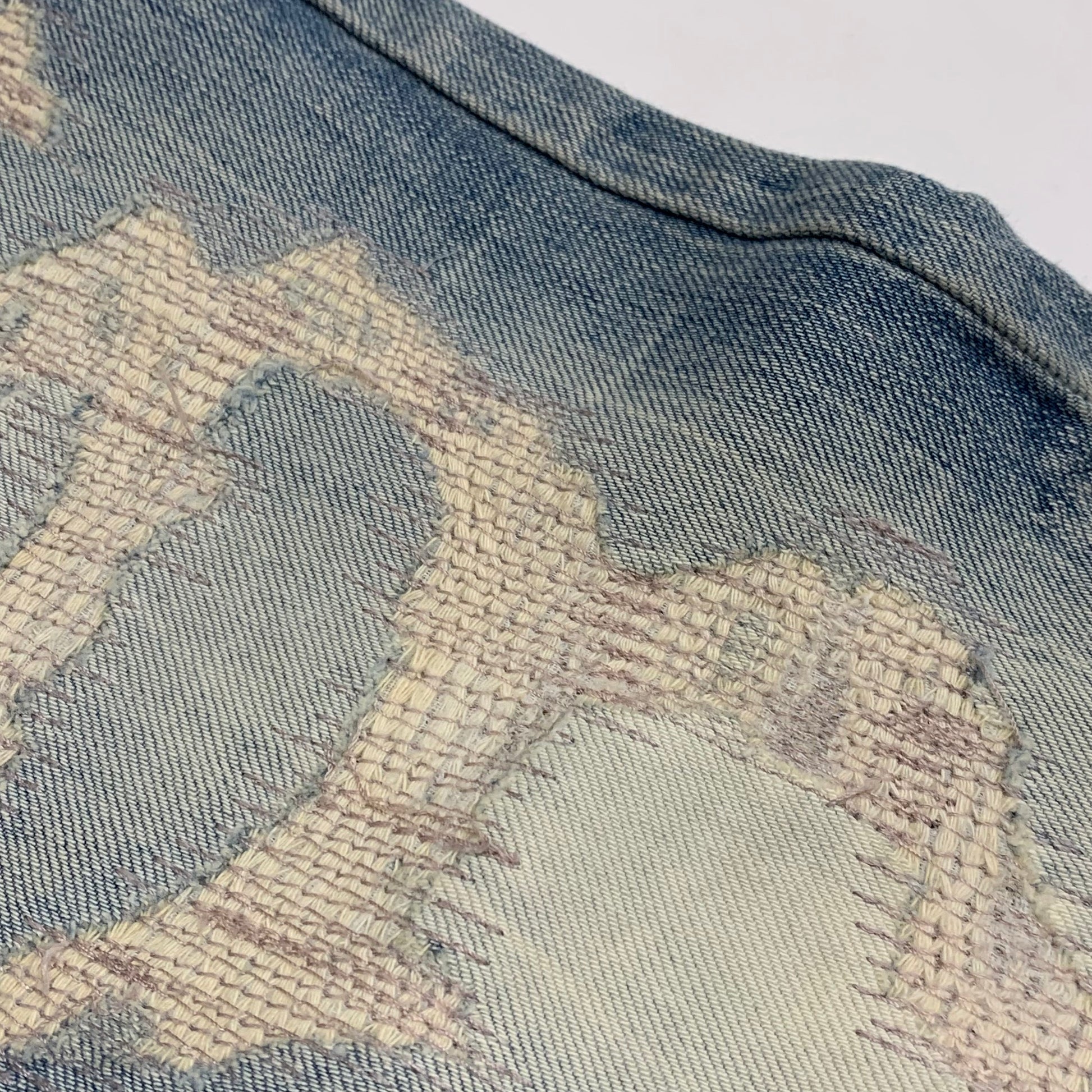 ARMANI JEANS