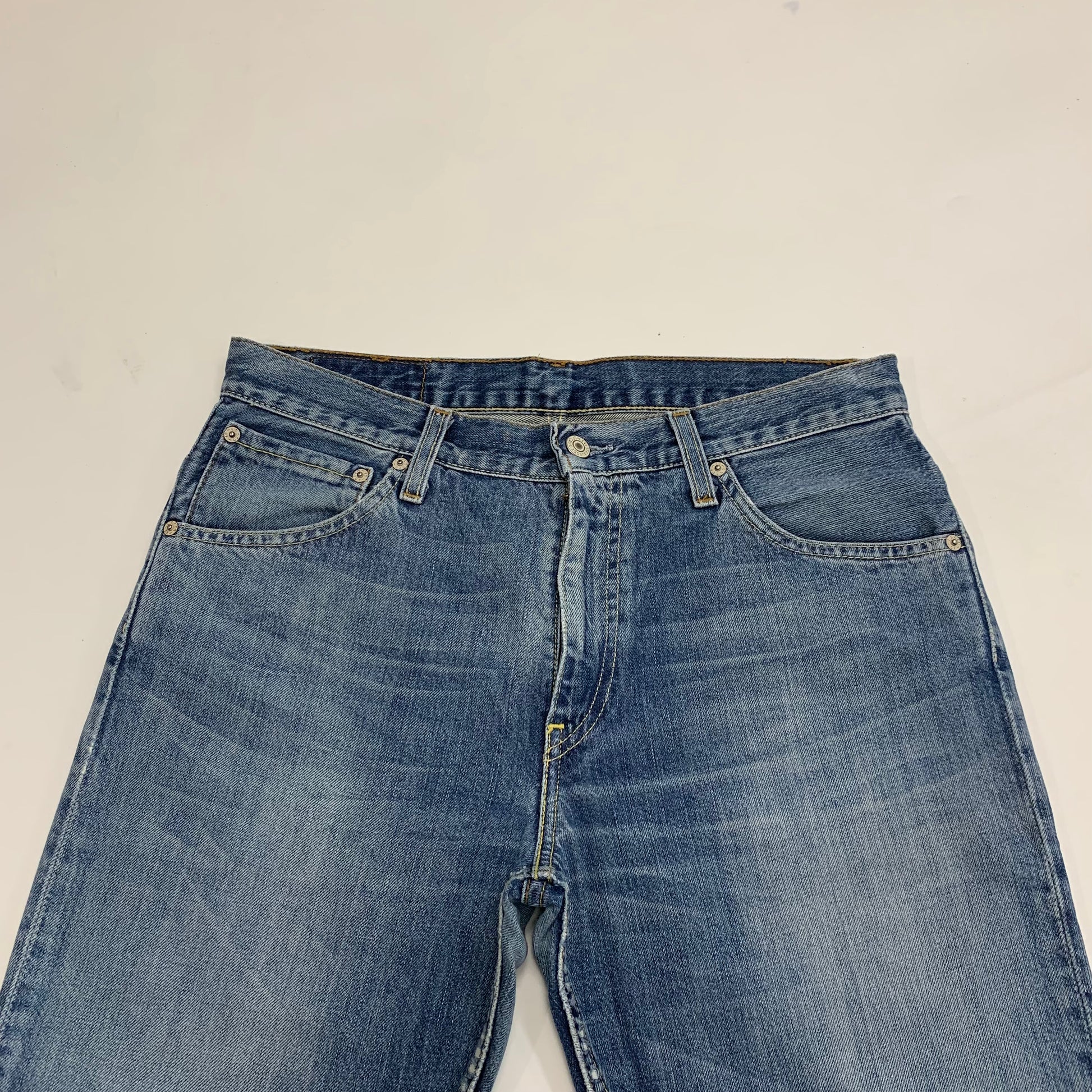 LEVI’s 507 JEANS
