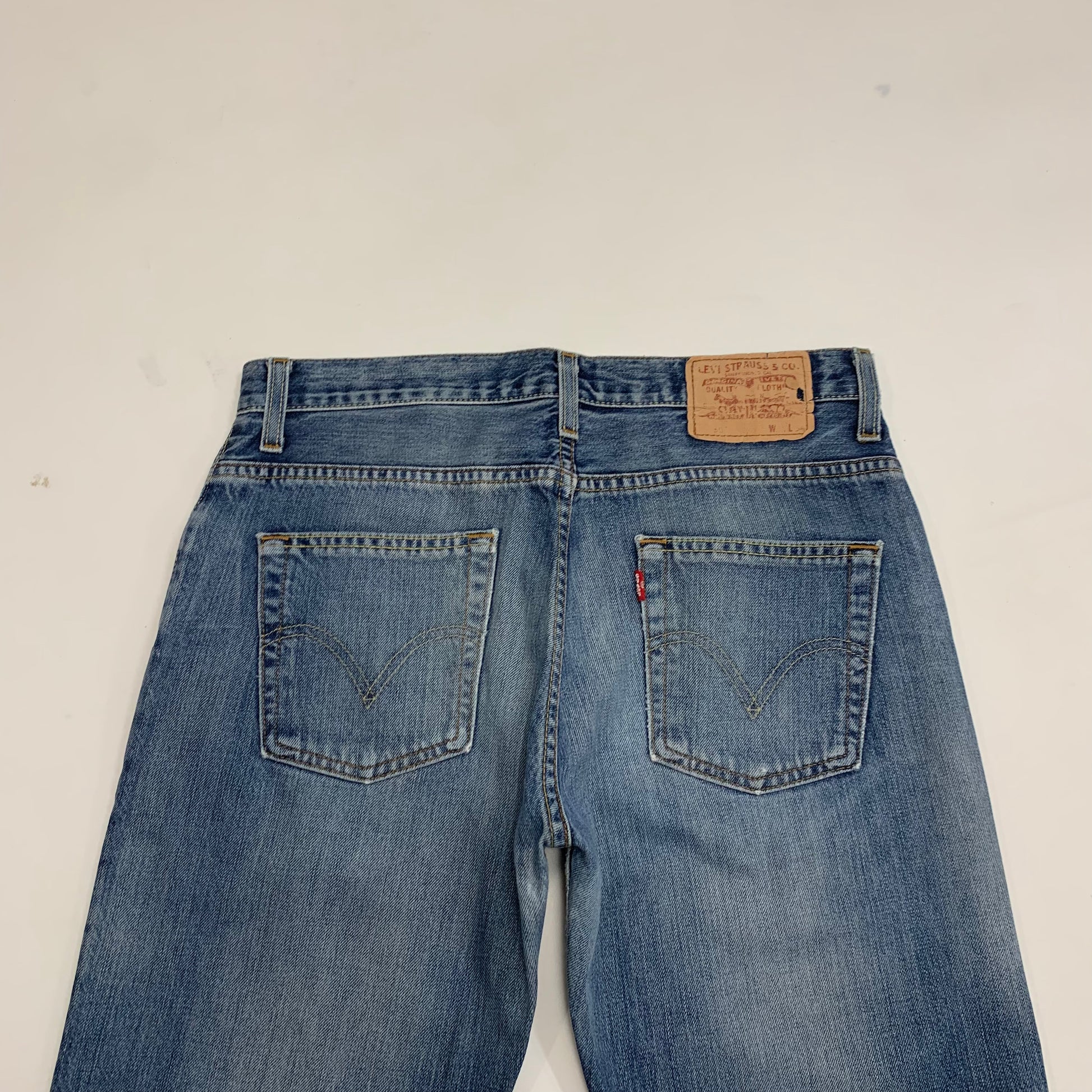 LEVI’s 507 JEANS