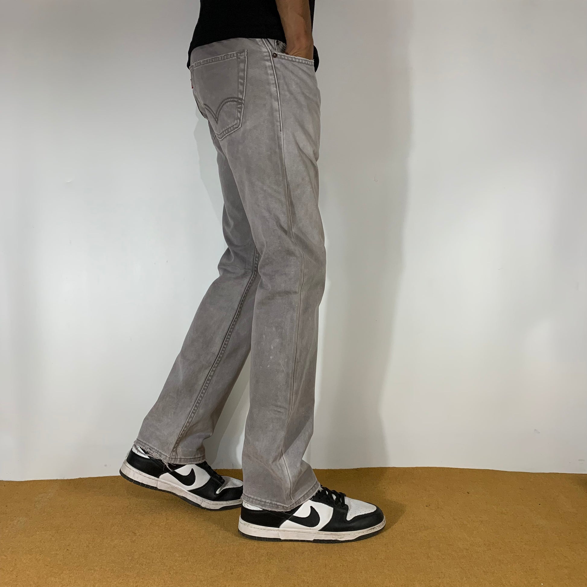 LEVI’s 523 JEANS