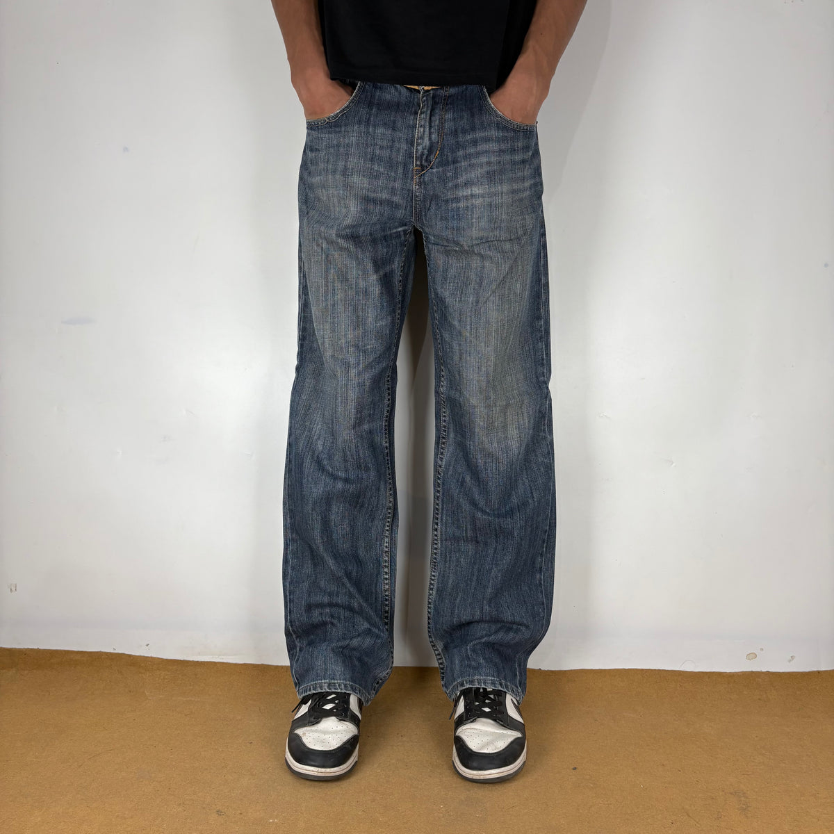 HANGTEN JEANS