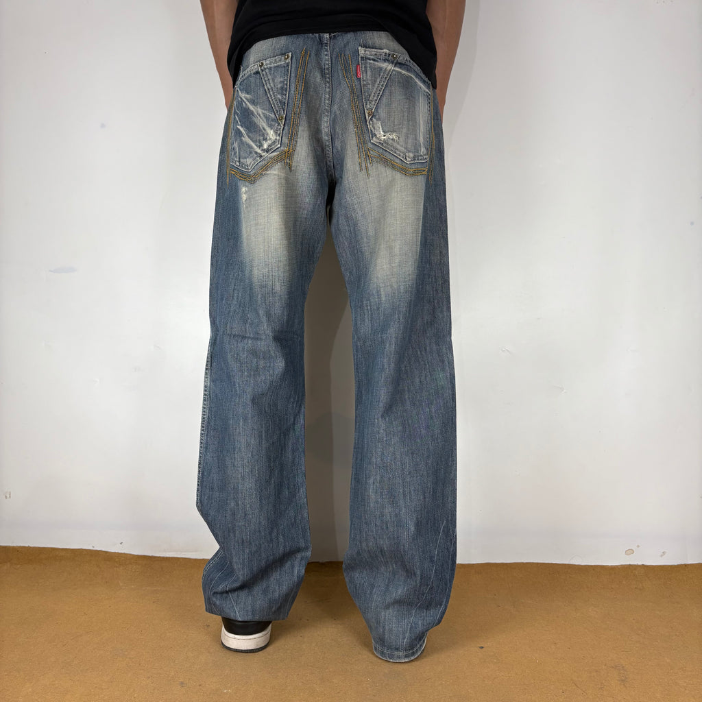 P&P JEANS