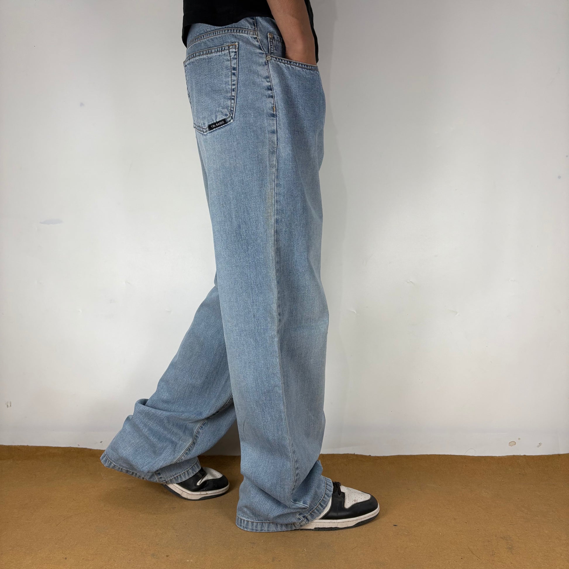 BAGGY JEANS