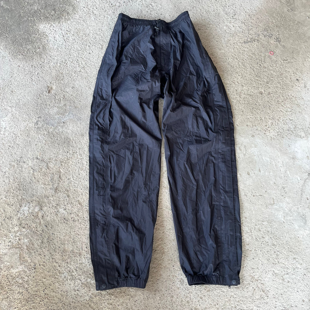 BLACK PANTS