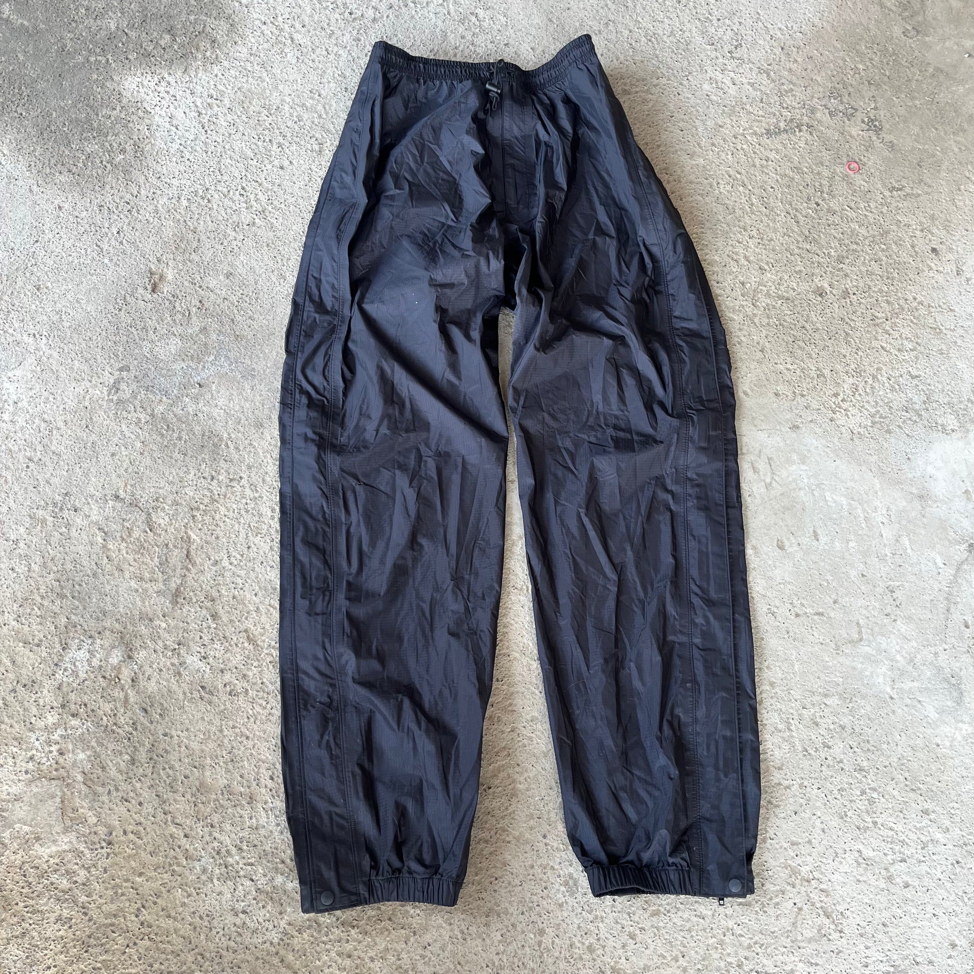 BLACK PANTS