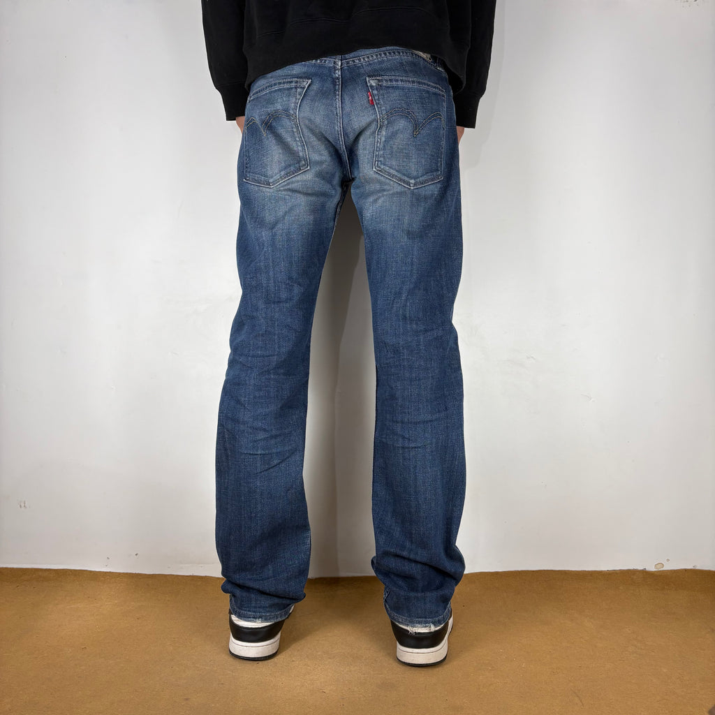 LEVI’s 504 JEANS