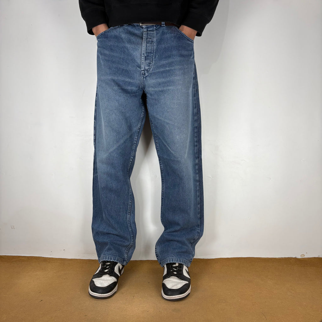 LEVI’s 501 JEANS
