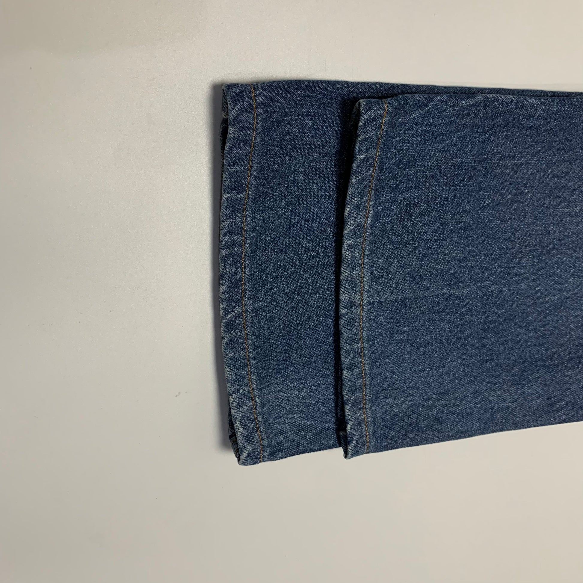 LEVI’s 5O5 JEANS