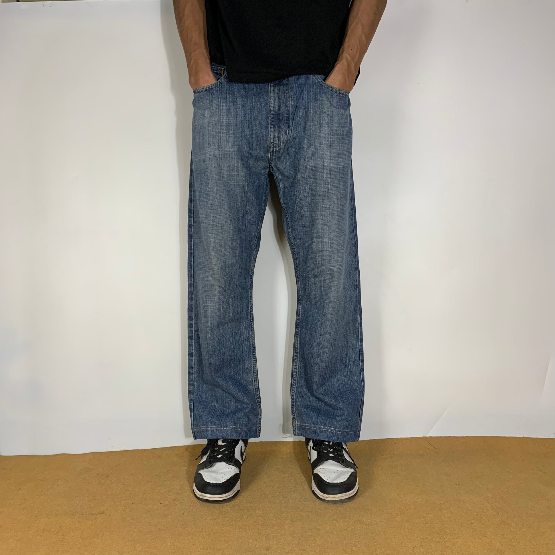 TOMMY HILFI.FER JEANS