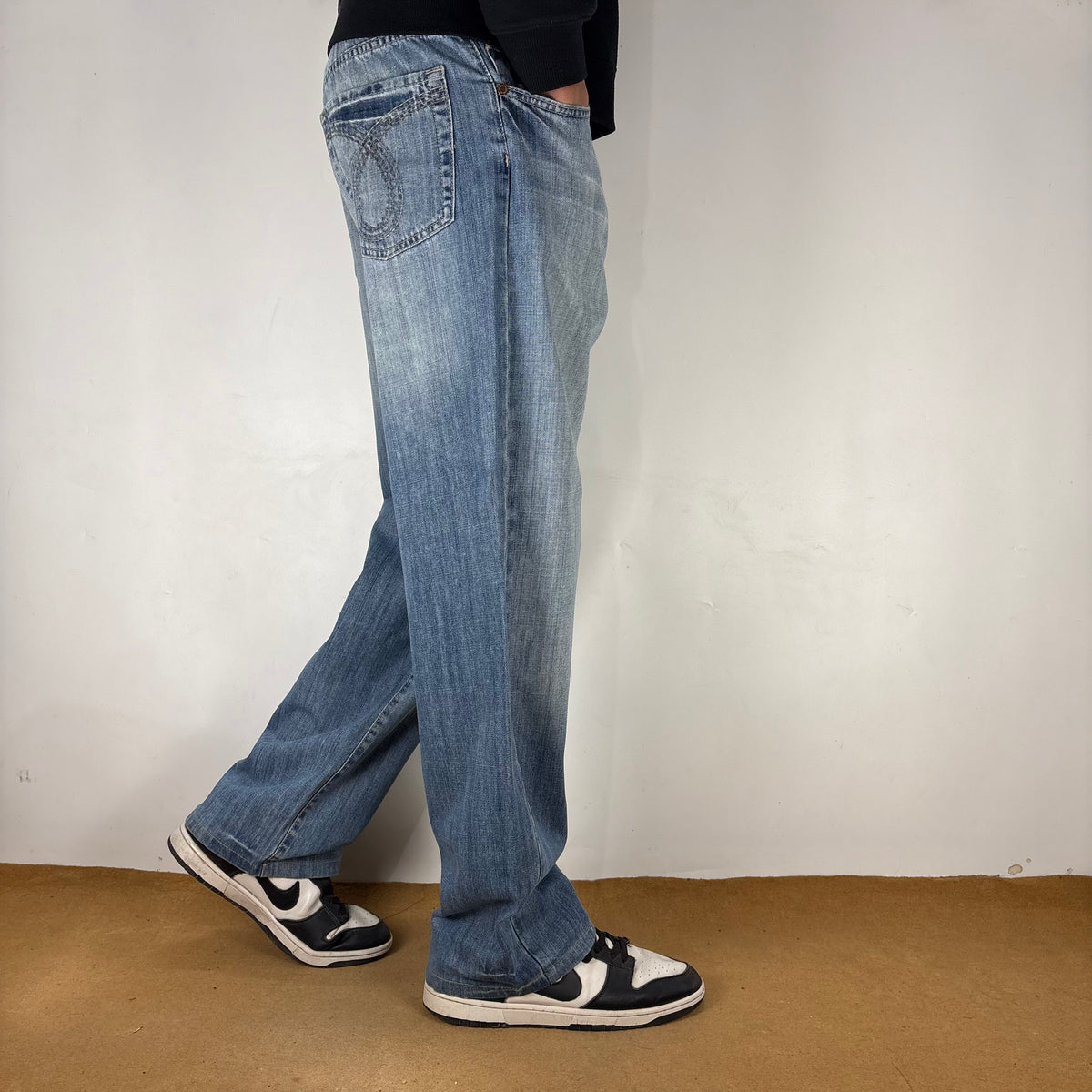 CALVIN KLEIN JEANS
