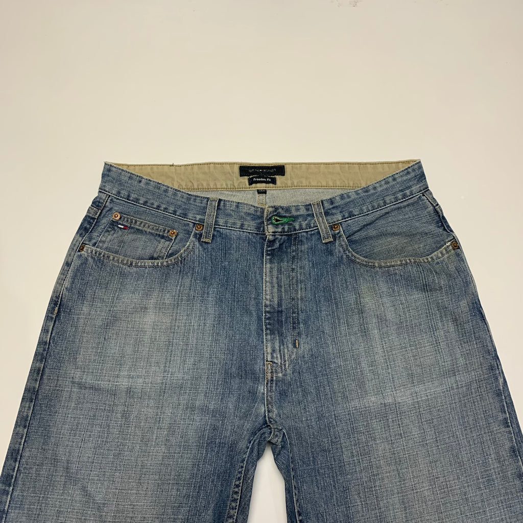 TOMMY HILFI.FER JEANS