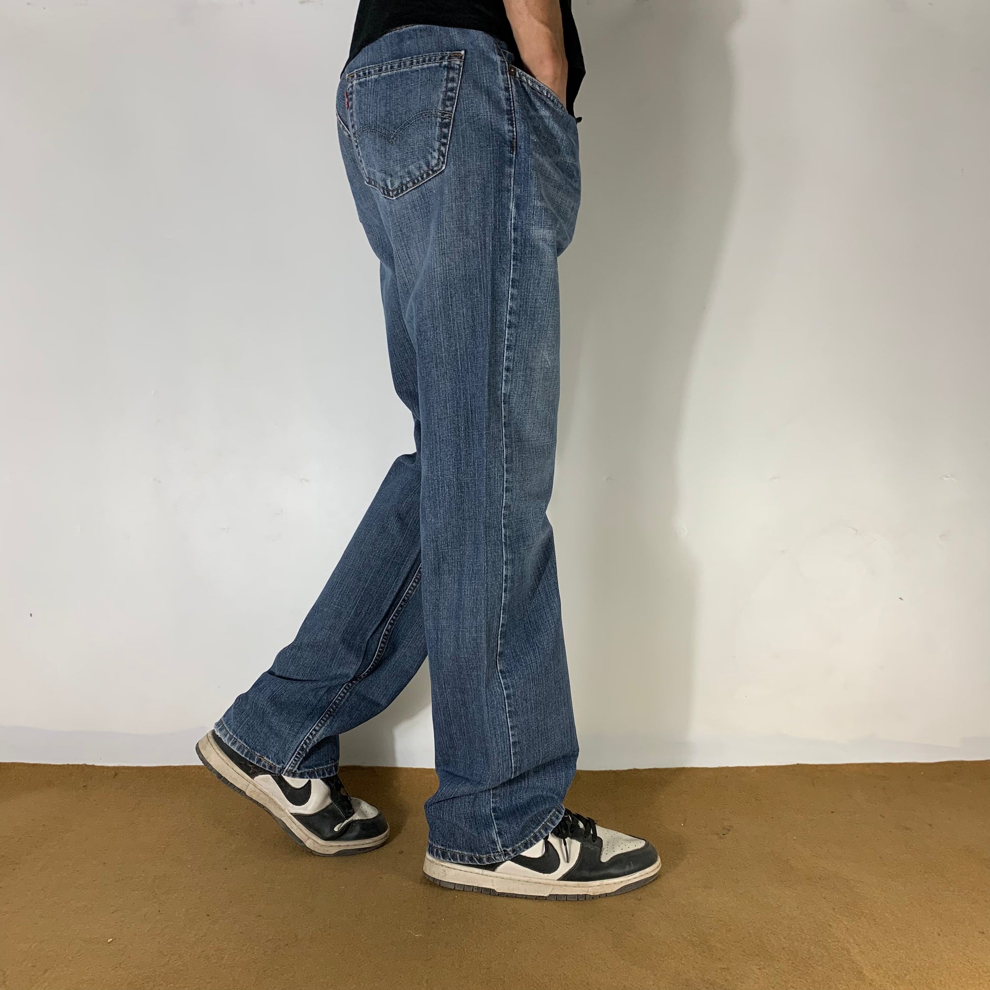 LEVI’s 559 JEANS