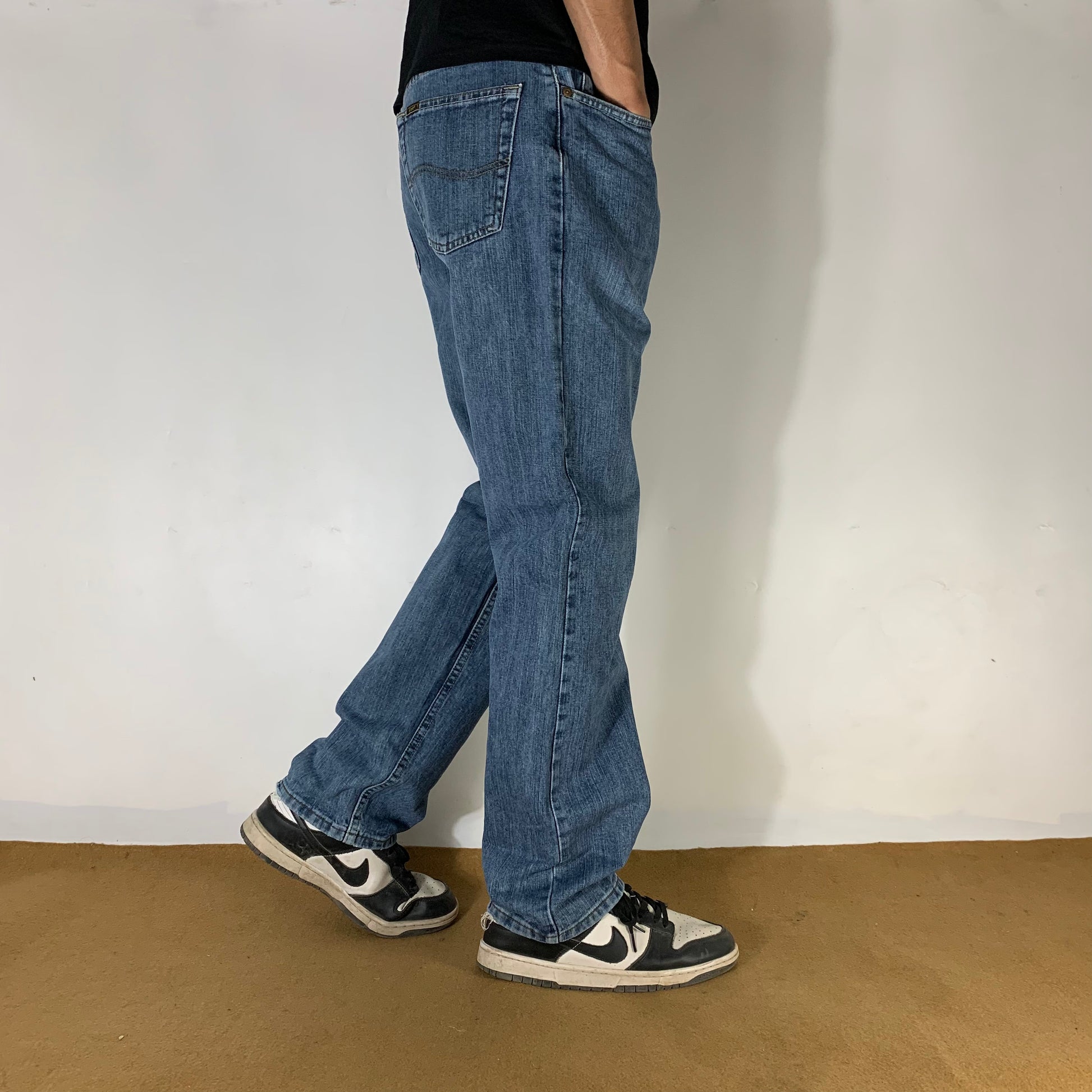 LEE RELAXED FIT
