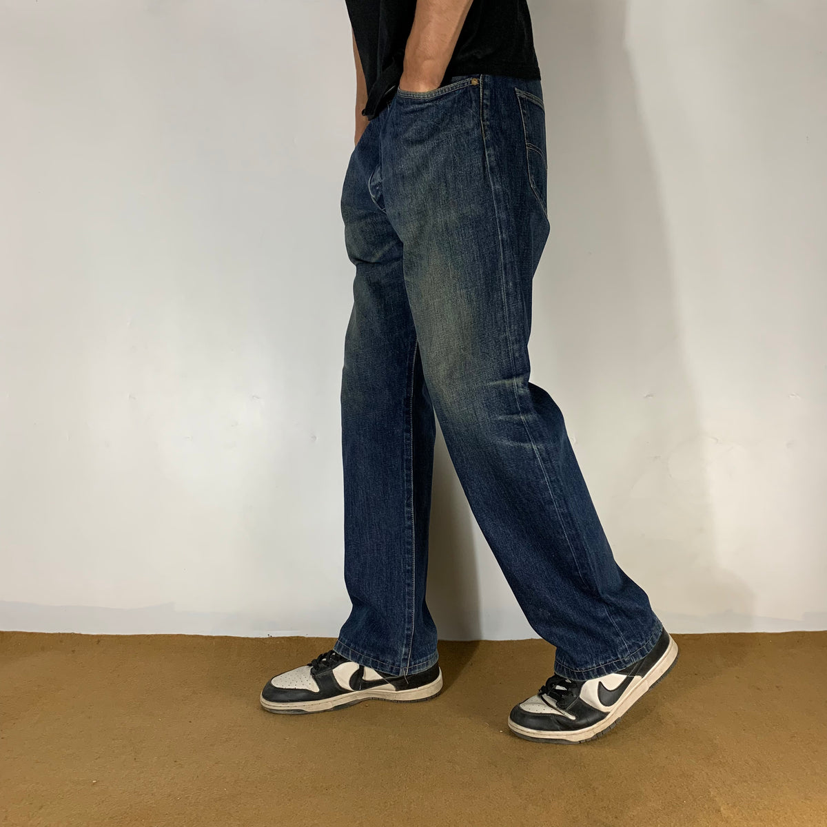 LEVI’s 501 JEANS