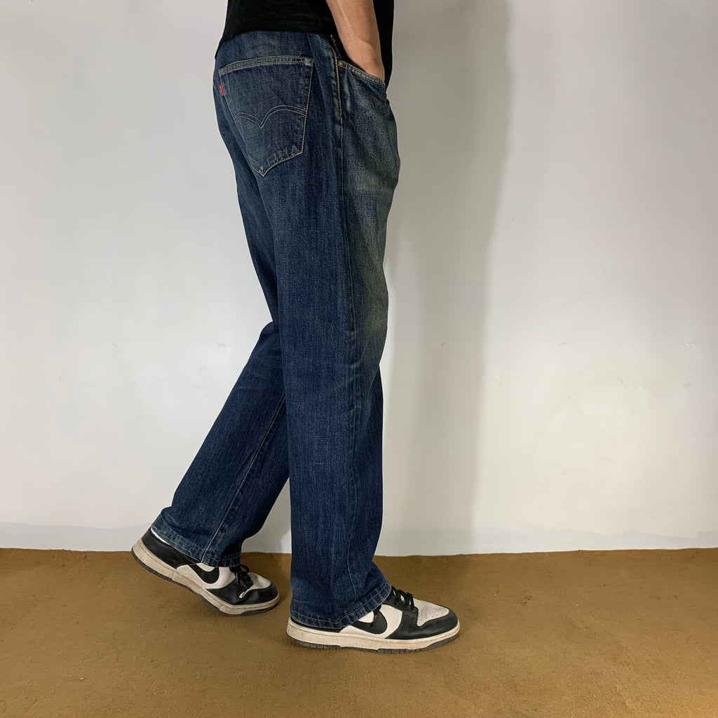 LEVI’s 501 JEANS