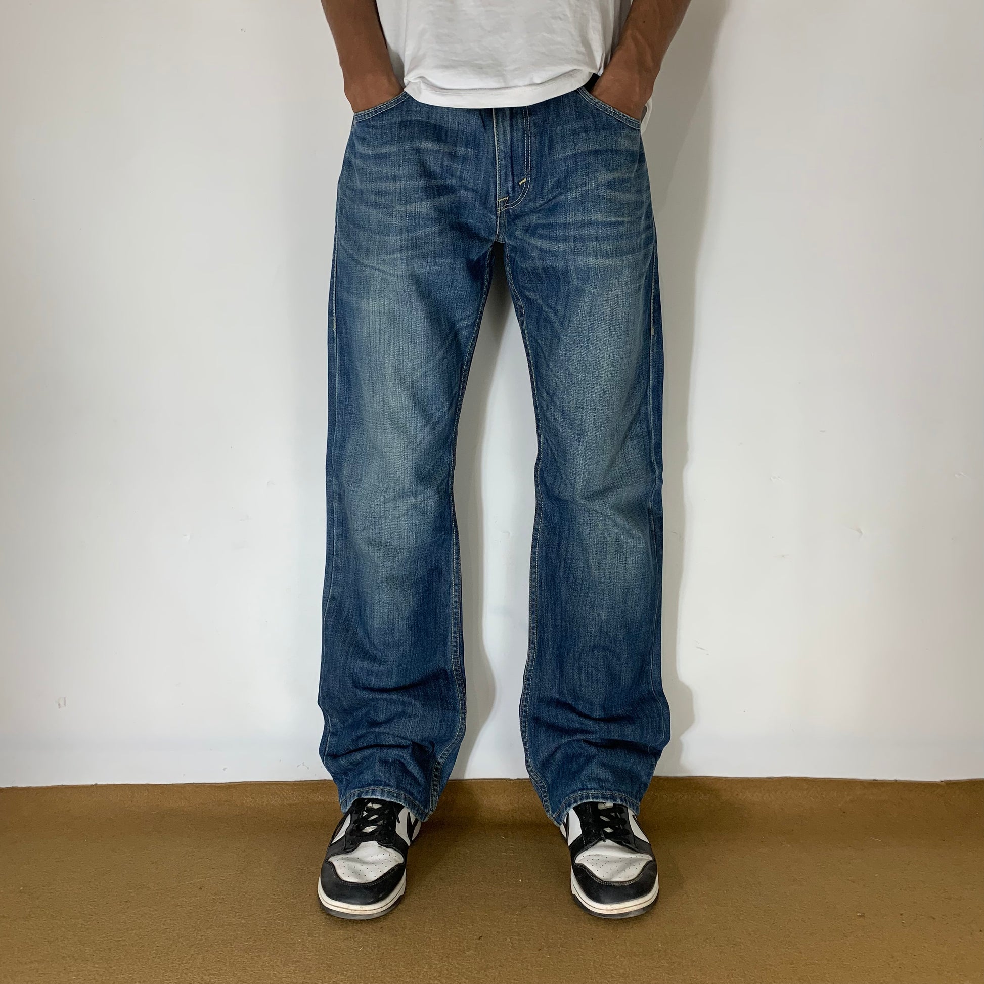 LEVI’s 523 JEANS