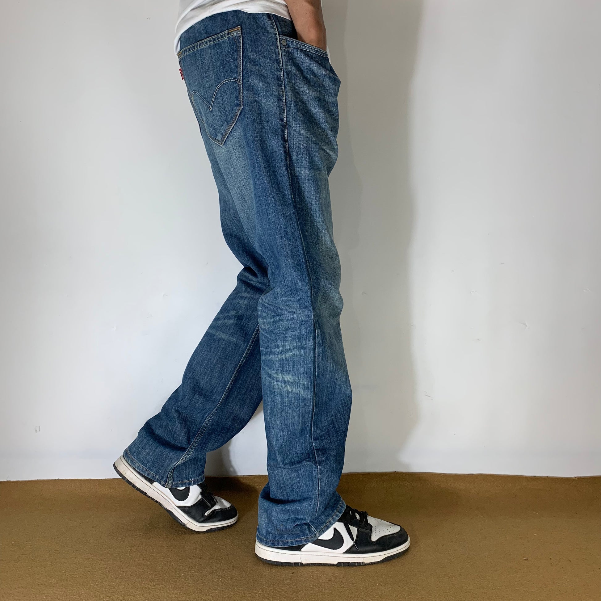 LEVI’s 523 JEANS