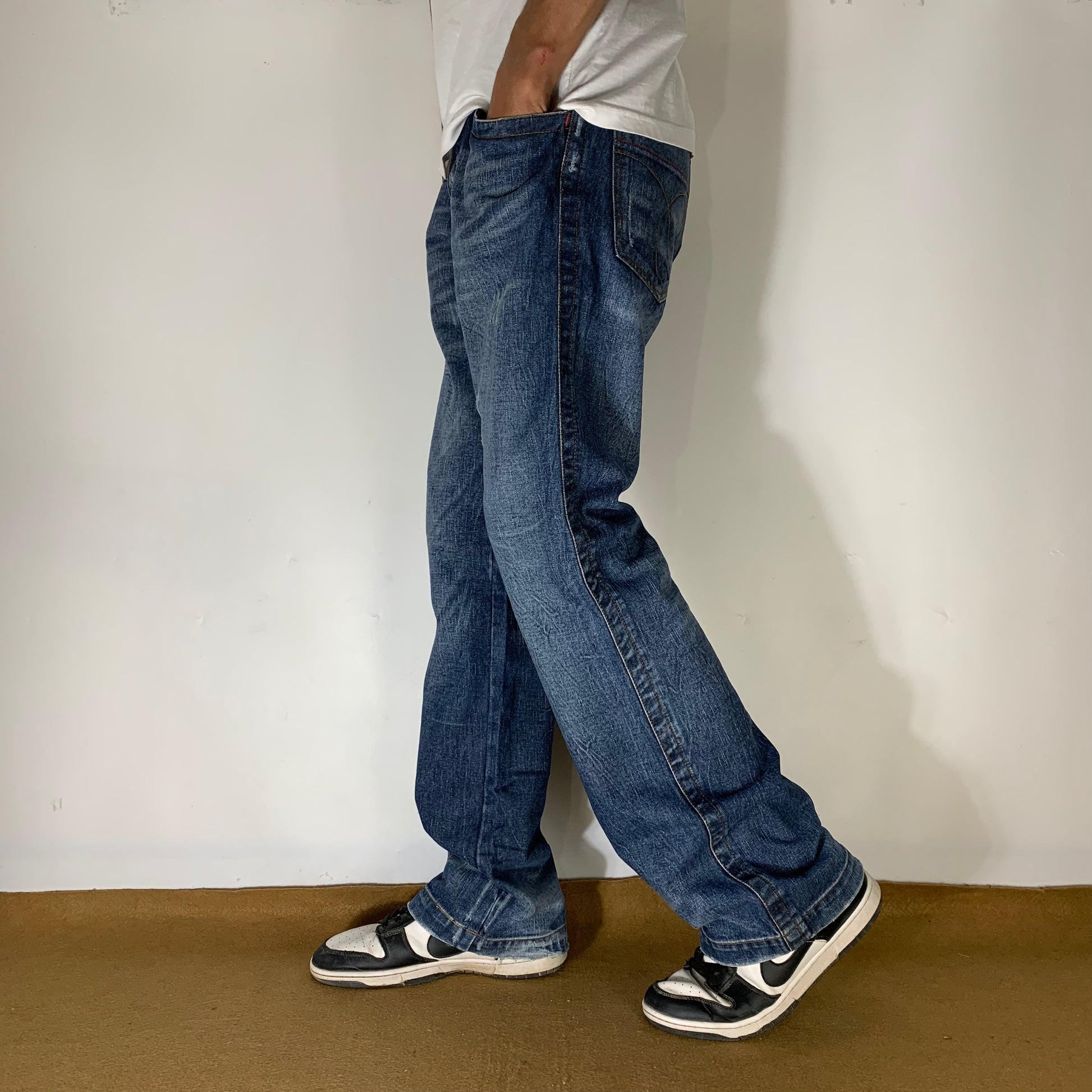 CALVIN KLEIN JEANS