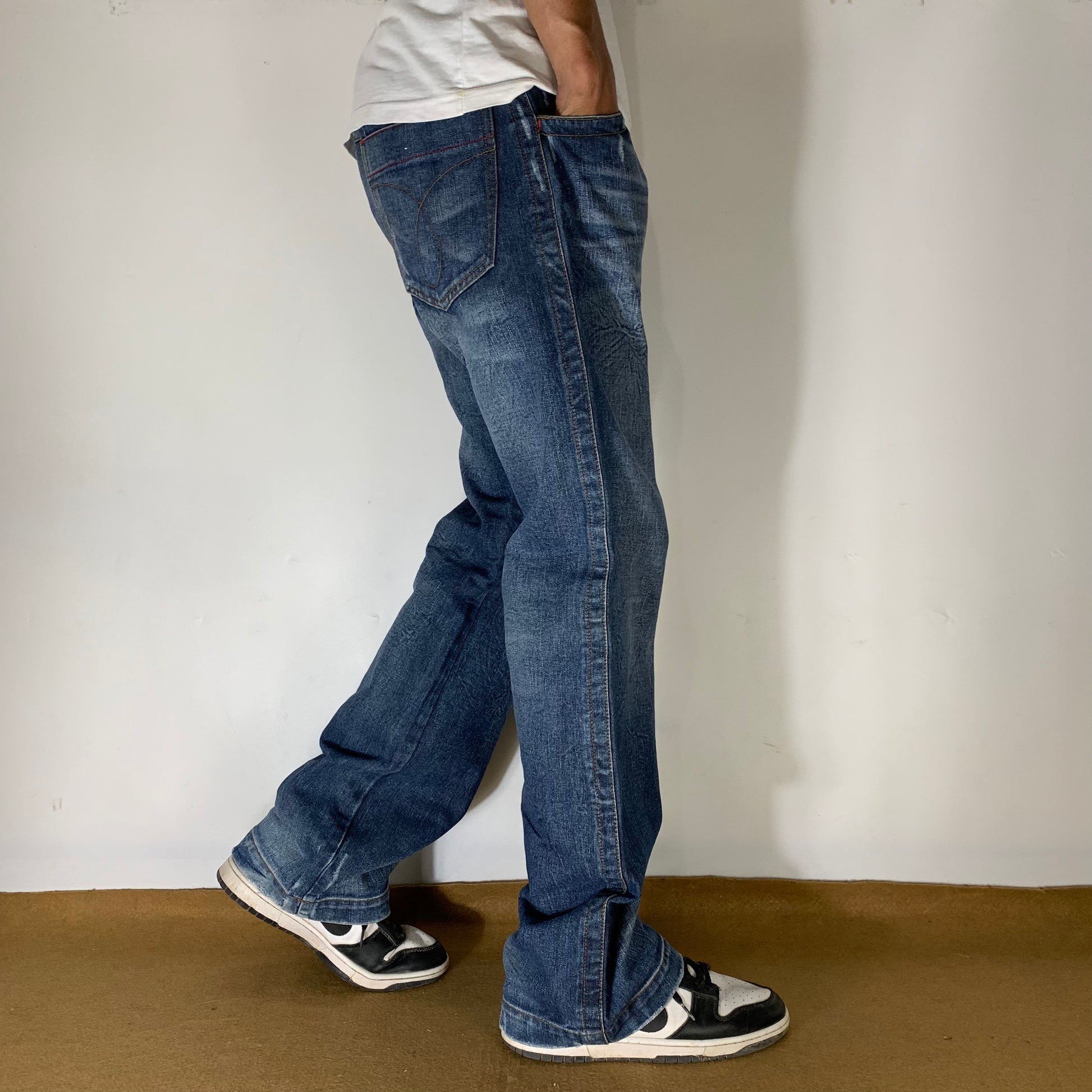 CALVIN KLEIN JEANS