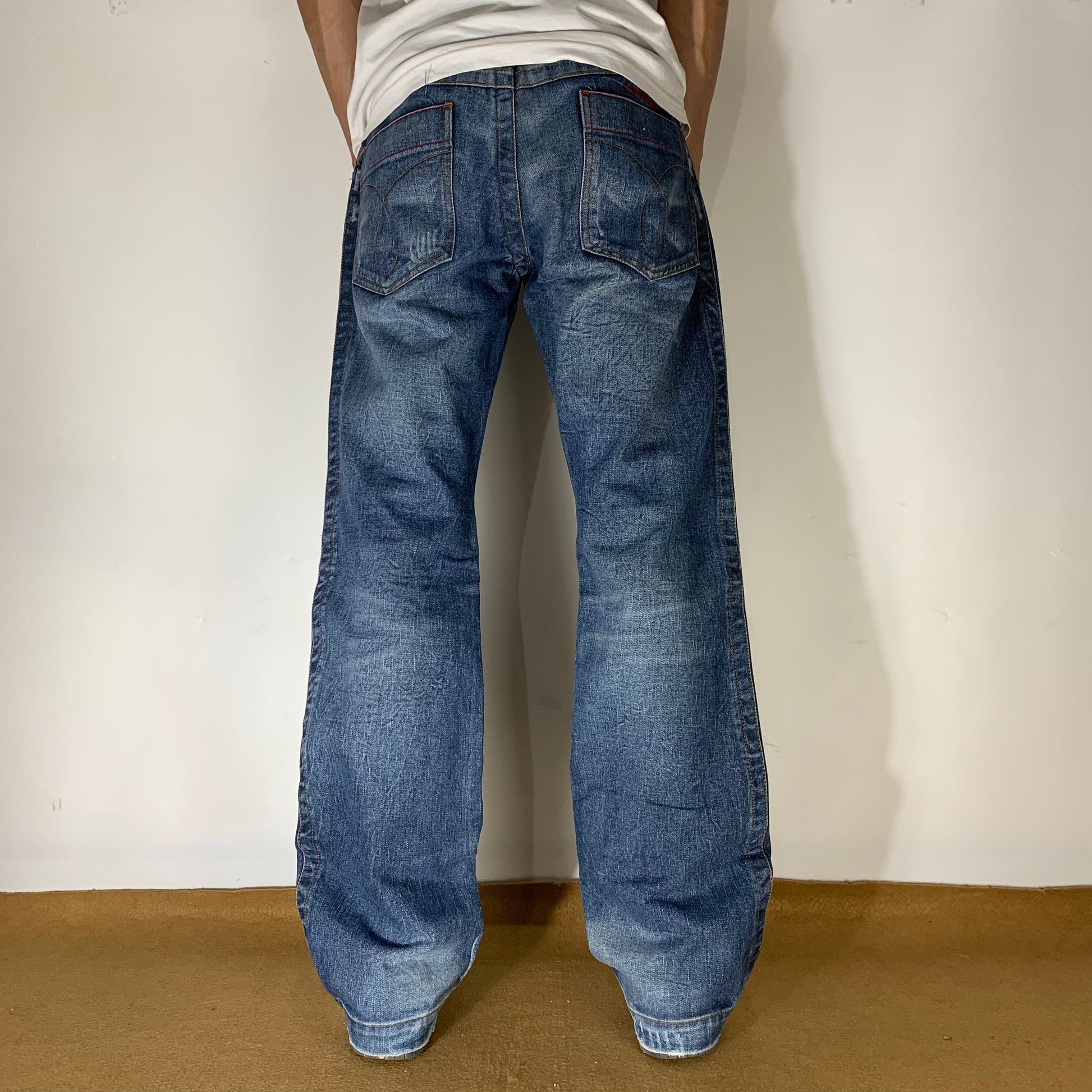 CALVIN KLEIN JEANS
