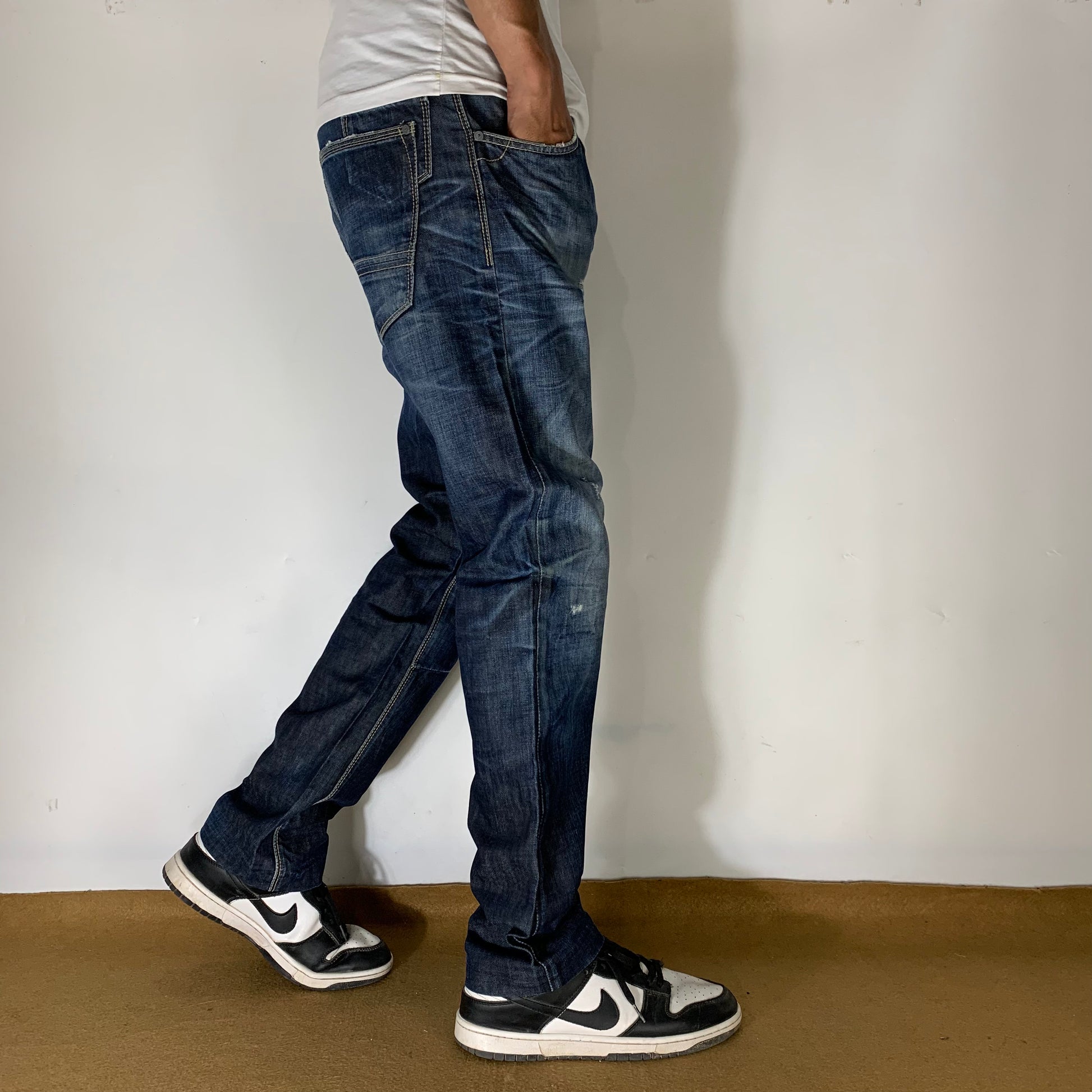 PULL AND BEAR JEANS