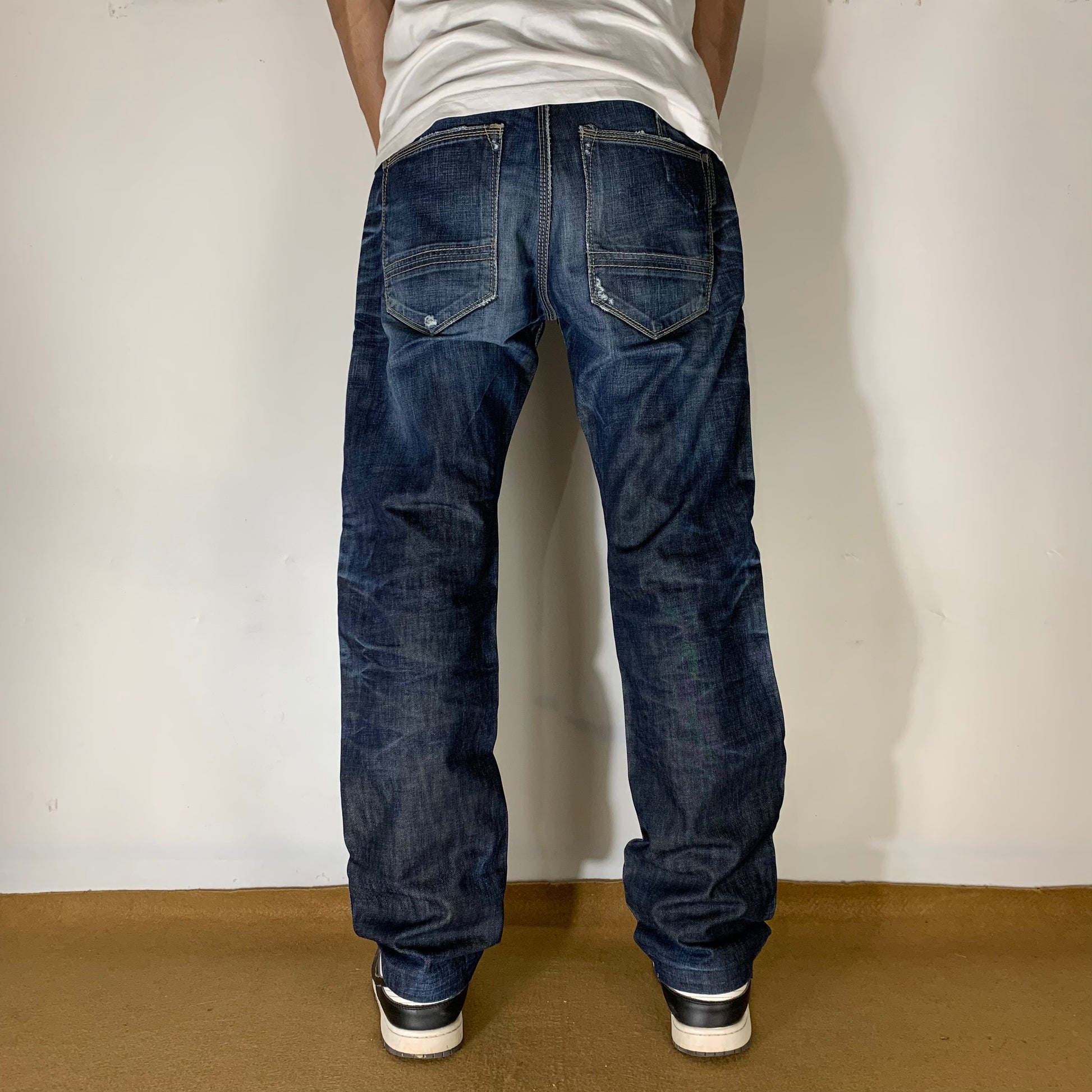 PULL AND BEAR JEANS