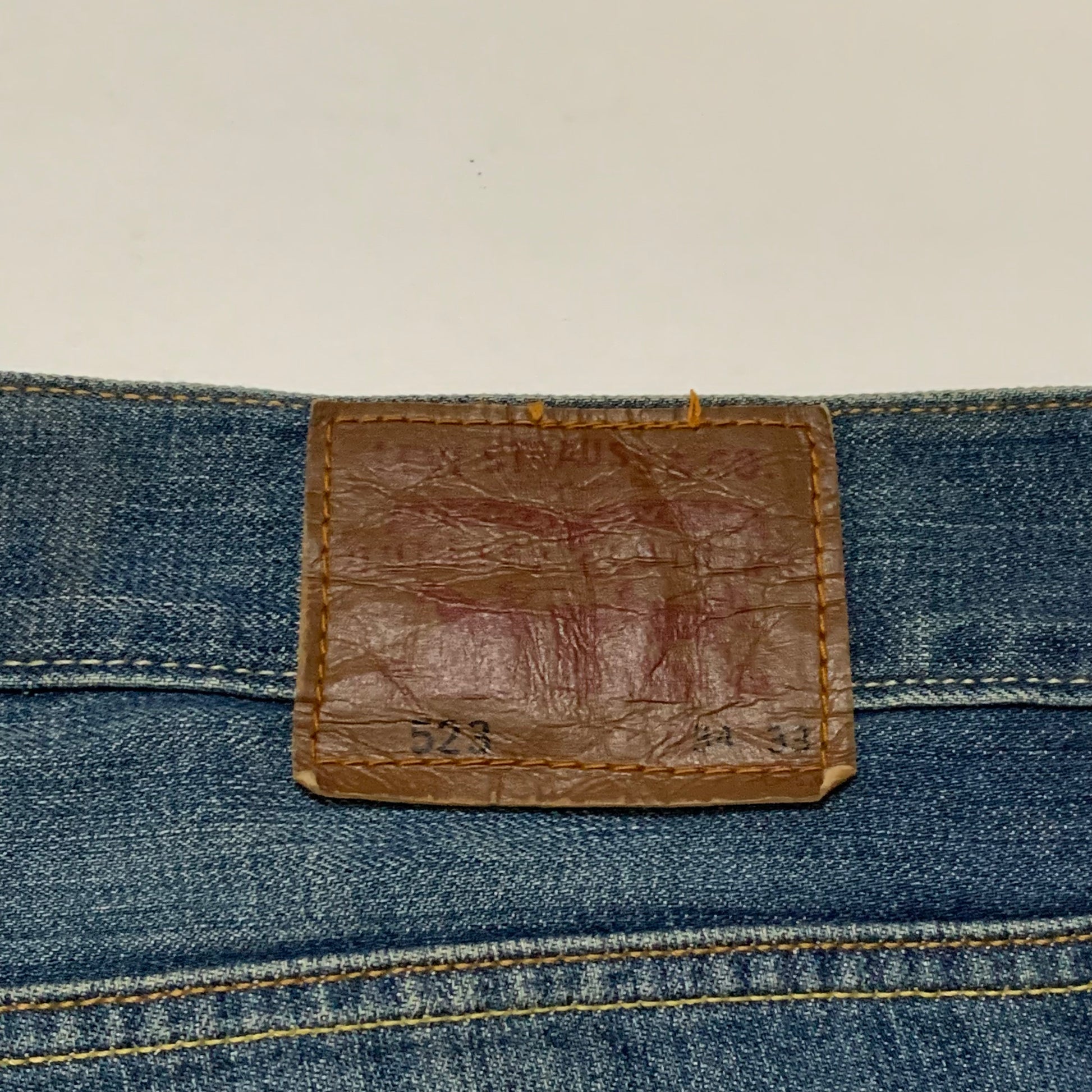 LEVI’s 523 JEANS