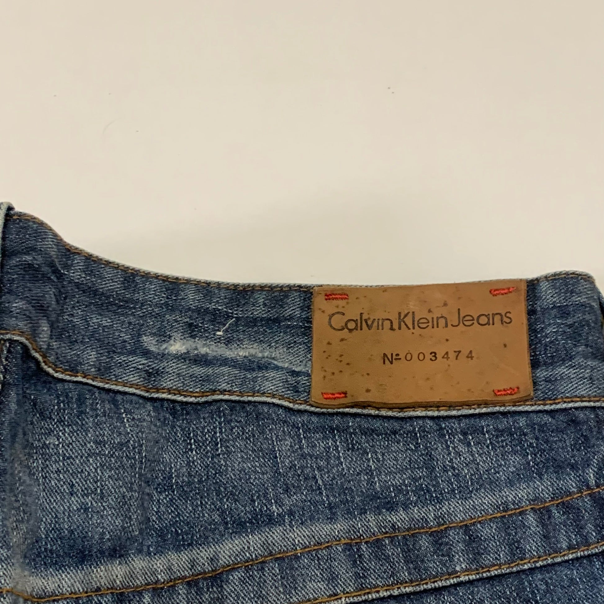 CALVIN KLEIN JEANS