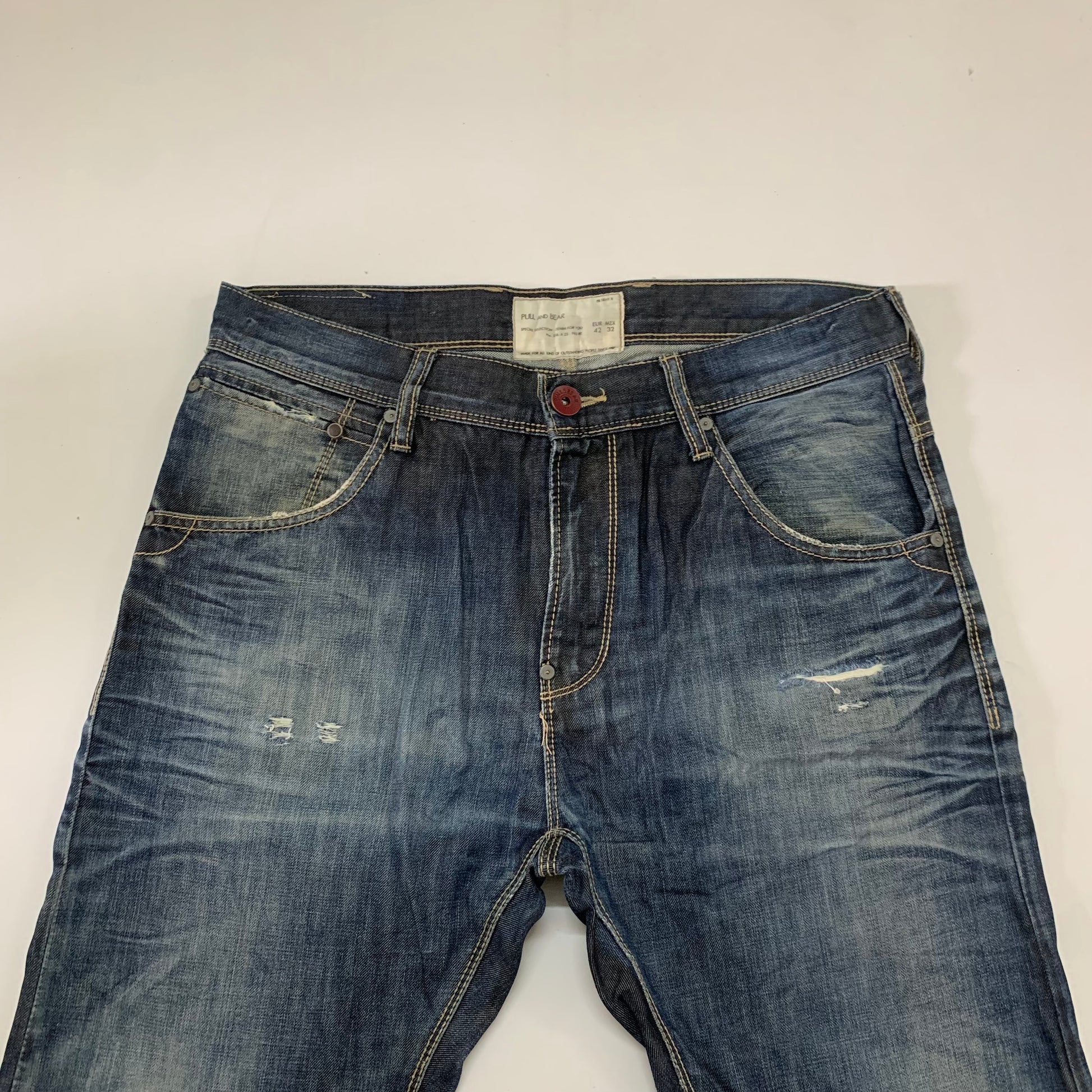 PULL AND BEAR JEANS