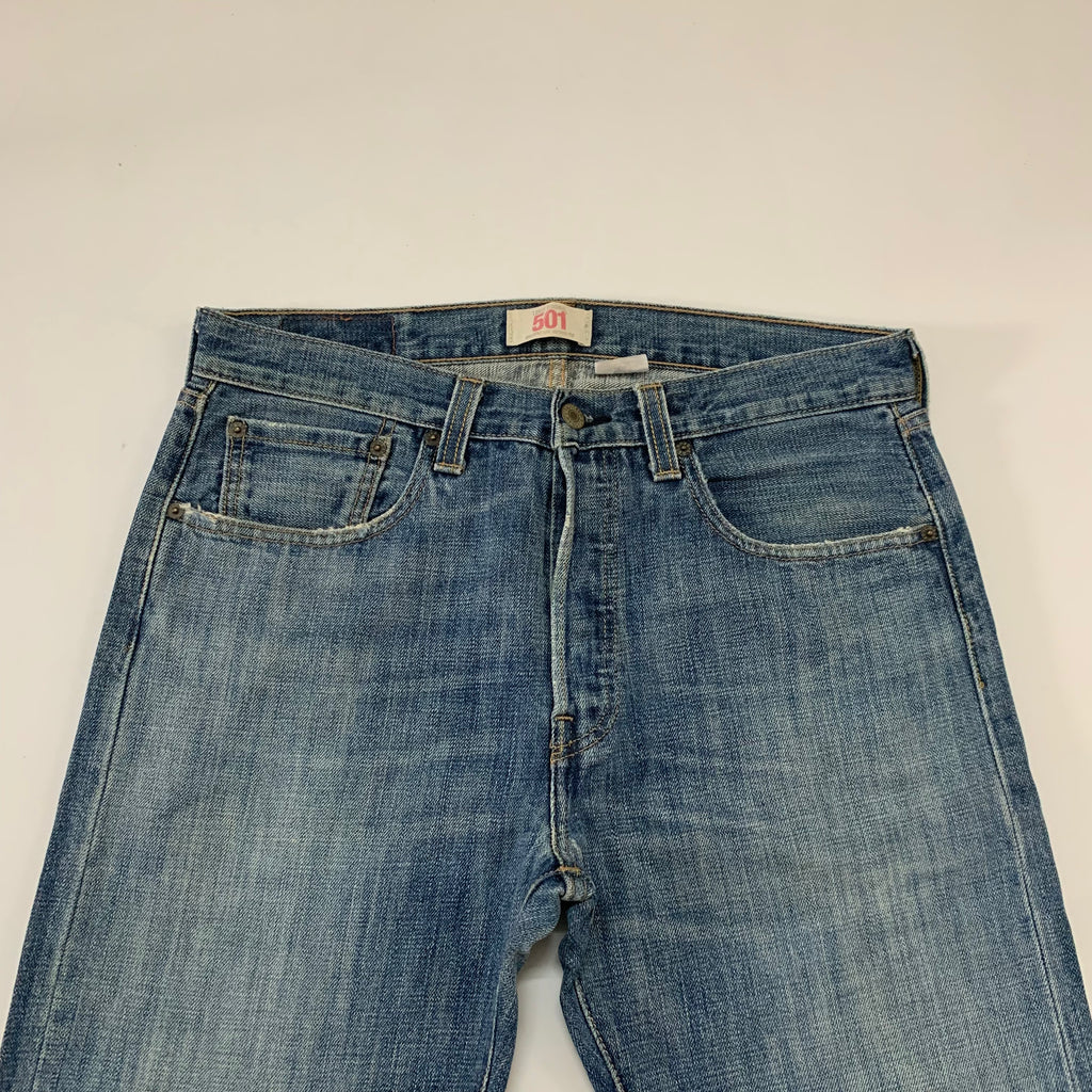 LEVI’s 501 JEANS
