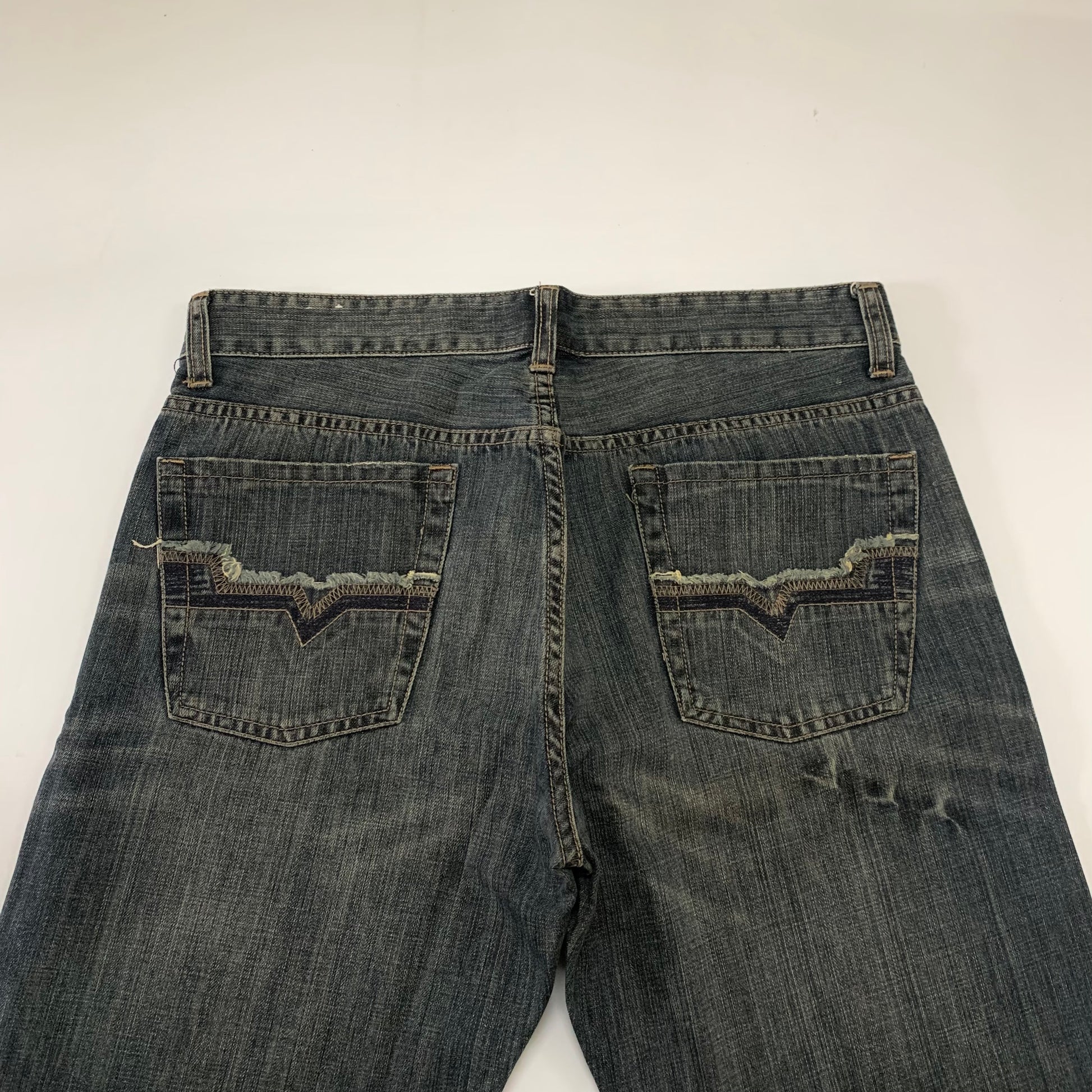 GUESS JEANS